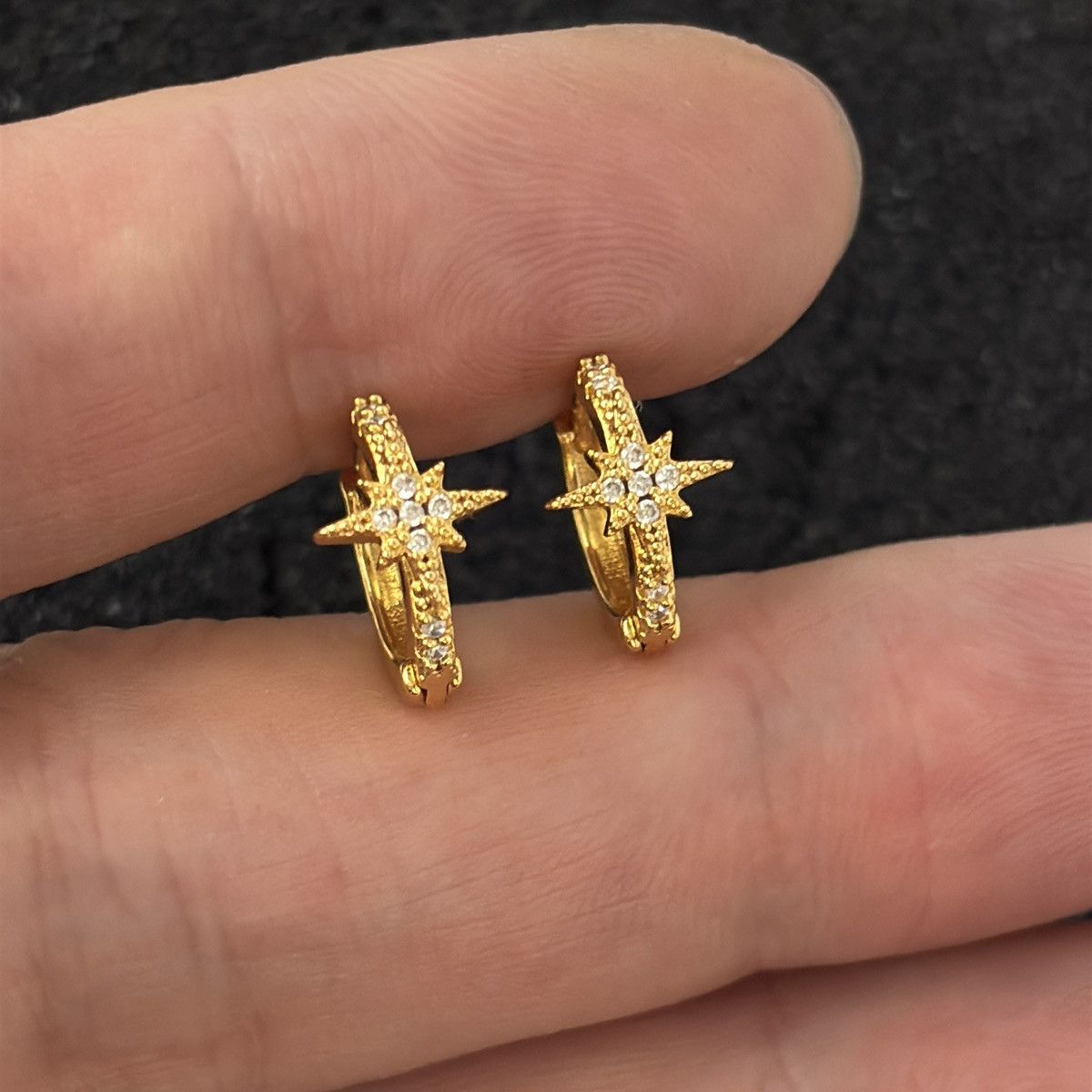 Other 13mm Small Star Gold Hoop Earrings for Men Women Size ONE SIZE - 1 Thumbnail