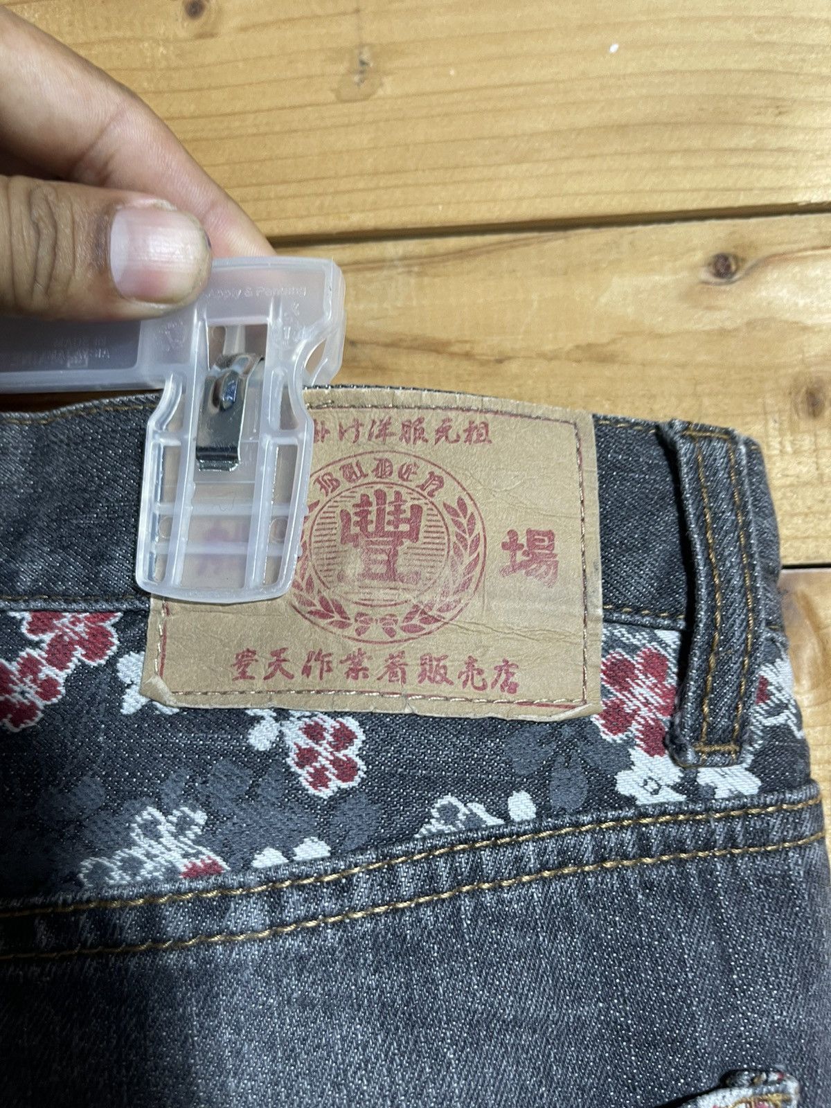 Japanese Brand Vintage buden embroidery distressed jeans Size US 32 / EU 48 - 5 Thumbnail