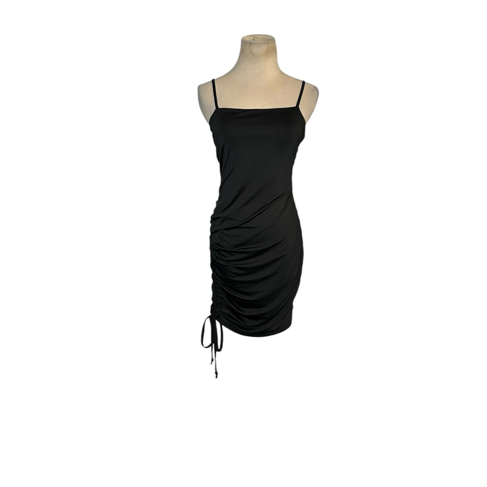 Forever 21 Forever 21 black ruched bodycon mini dress size Small Size S / US 4 / IT 40 - 11 Thumbnail