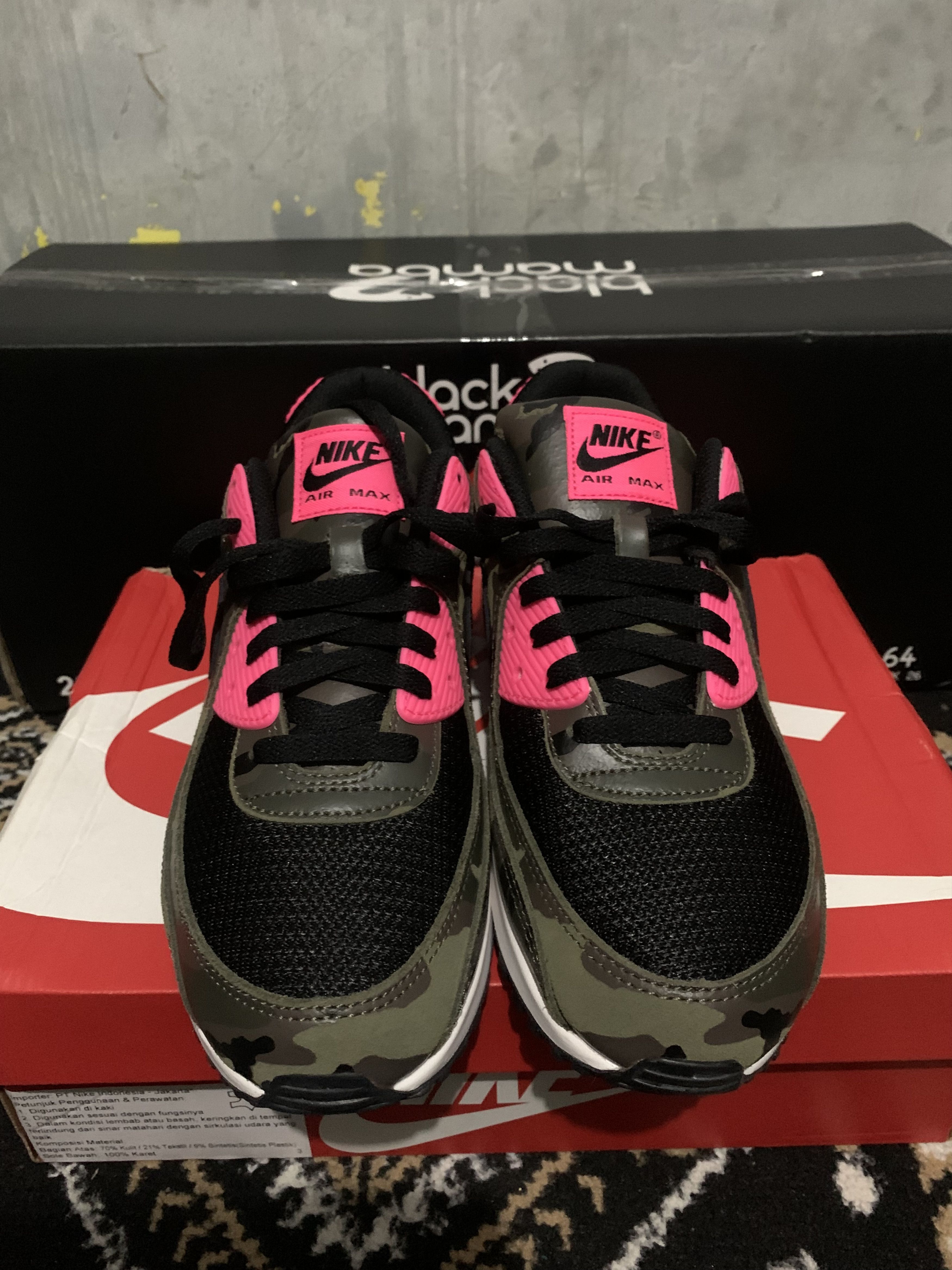 Nike NIKE AIR MAX 90 PRM Sequoia/Black-Hyper Pink Size US 9 / EU 42 - 3 Thumbnail