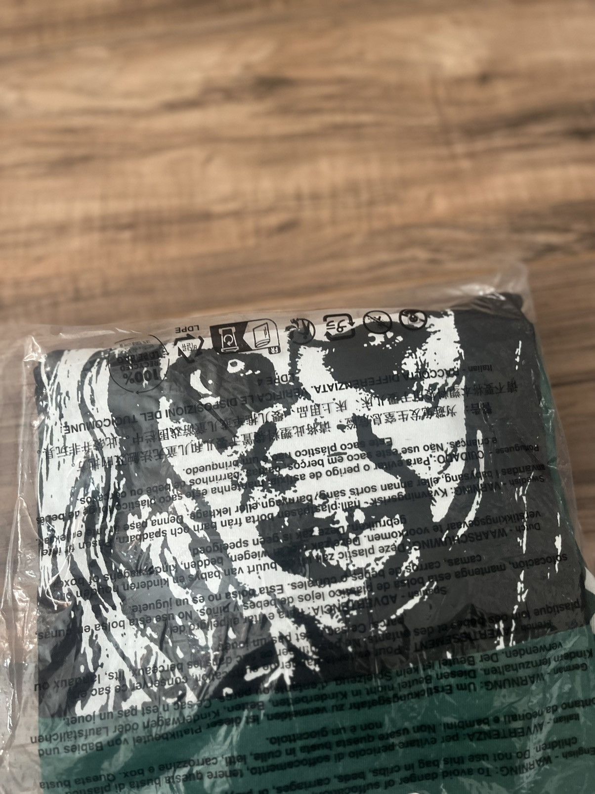 Supreme Supreme The Exorcist Mother L/S Size US XXL / EU 58 / 5 - 2 Thumbnail