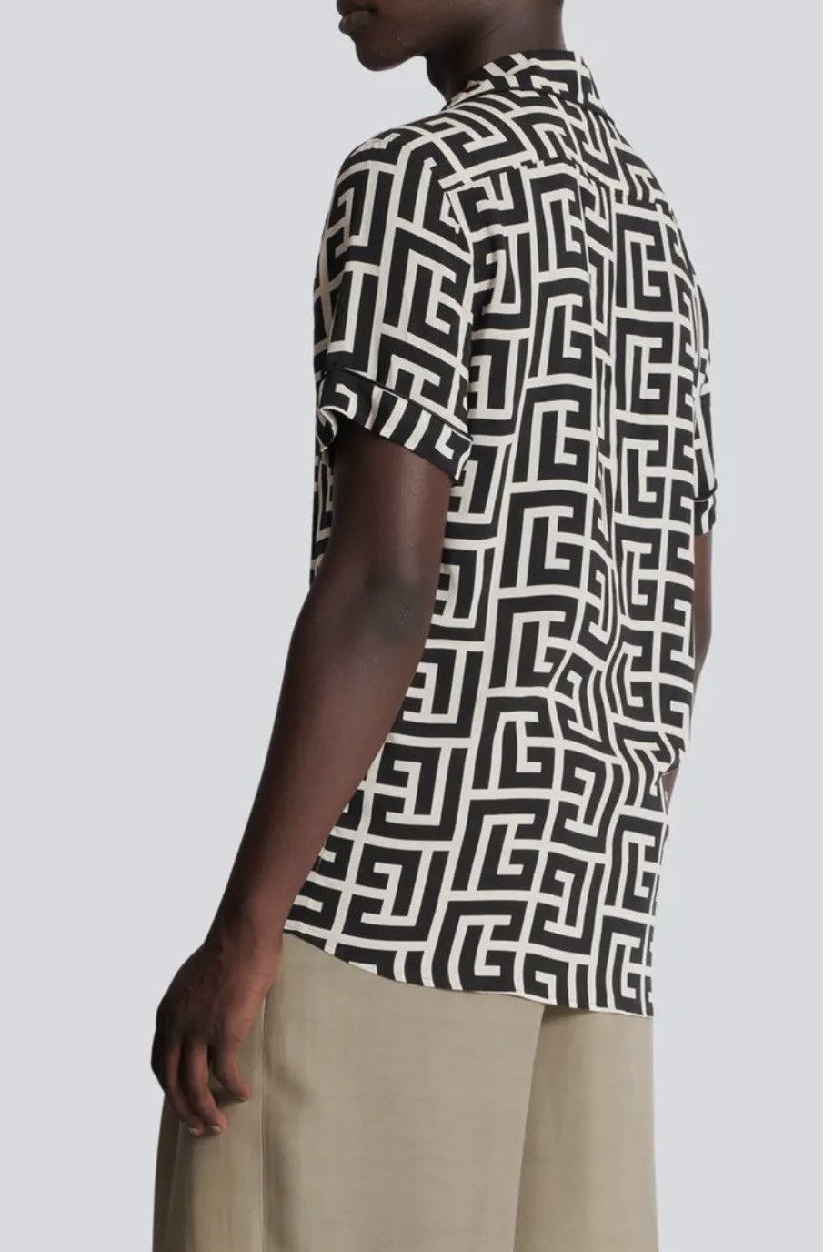 Balmain Balmain Paris Monogram Silk Shirt – Black & White Geometric Size US M / EU 48-50 / 2 - 3 Thumbnail
