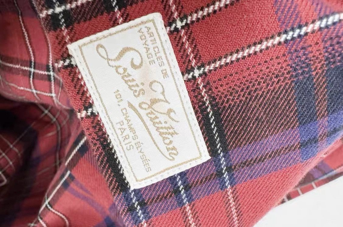 Louis Vuitton Louis Vuitton LV shirt, Size M / US 6-8 / IT 42-44 - 5 Thumbnail