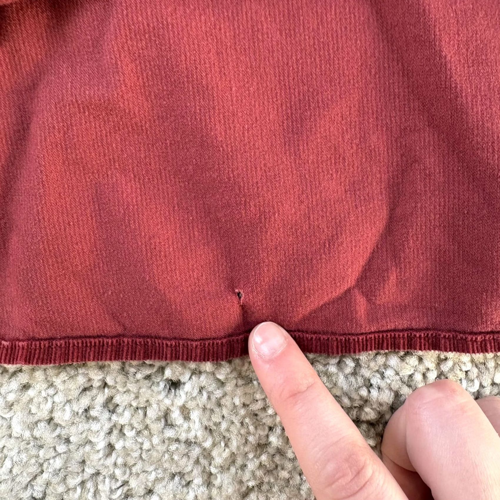Uniqlo Uniqlo Shirt Mens Medium Red Solid Corduroy Long Sleeve Button Up Casual Size US M / EU 48-50 / 2 - 6 Thumbnail