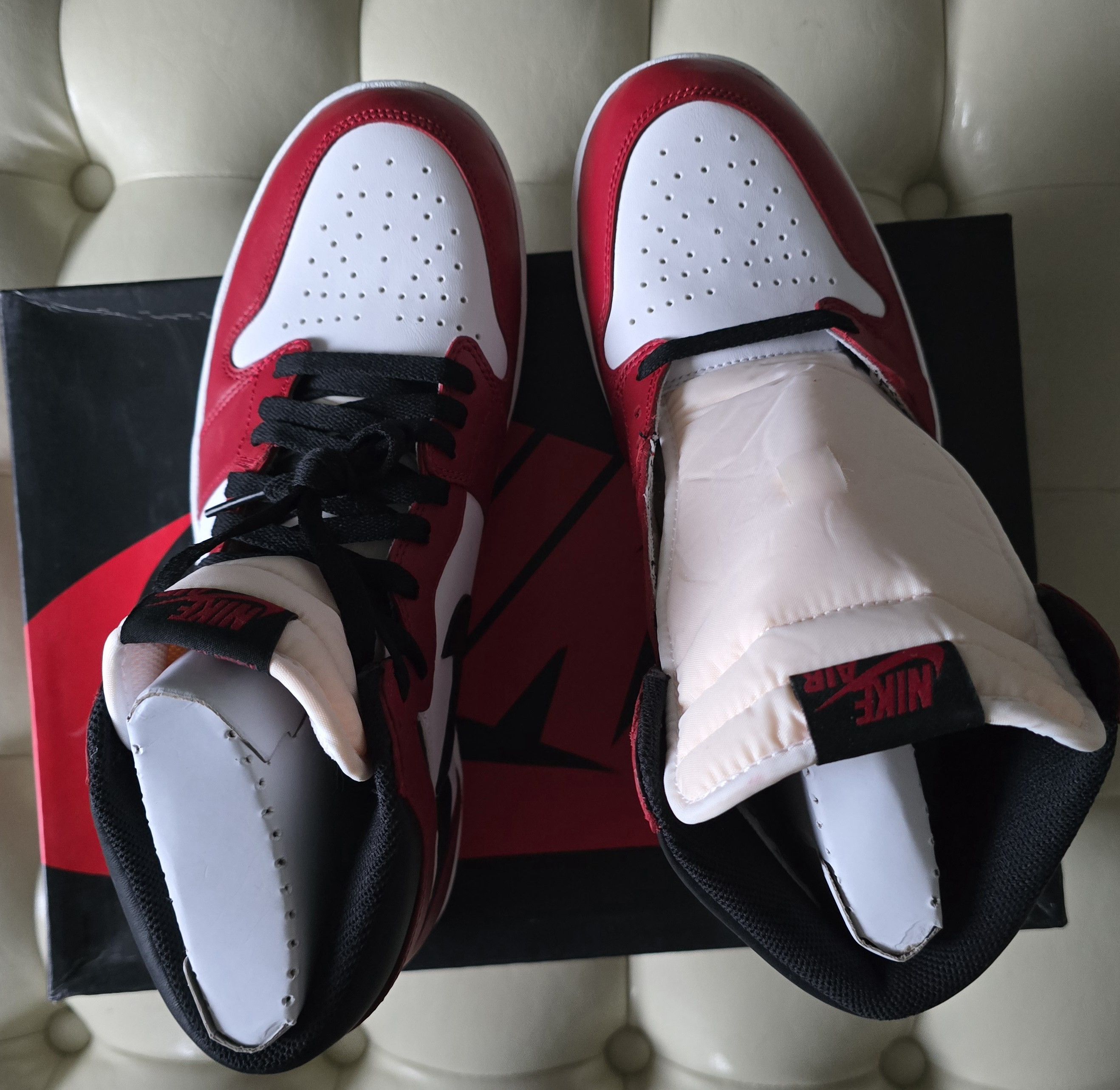 Jordan Brand Size 10.5 - Air Jordan 1.5 Chicago Size US 10.5 / EU 43-44 - 2 Thumbnail