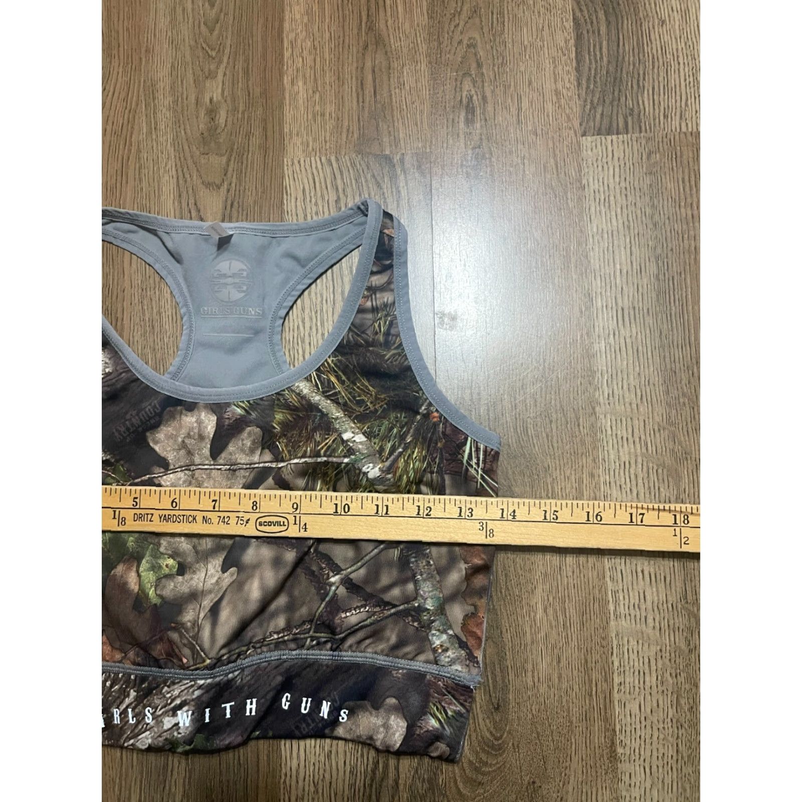 Vintage Girls with Guns Sports Bra Racerback Camouflage L Womens Large Black Wireless Pullover Backless Racerback Size ONE SIZE - 6 Thumbnail