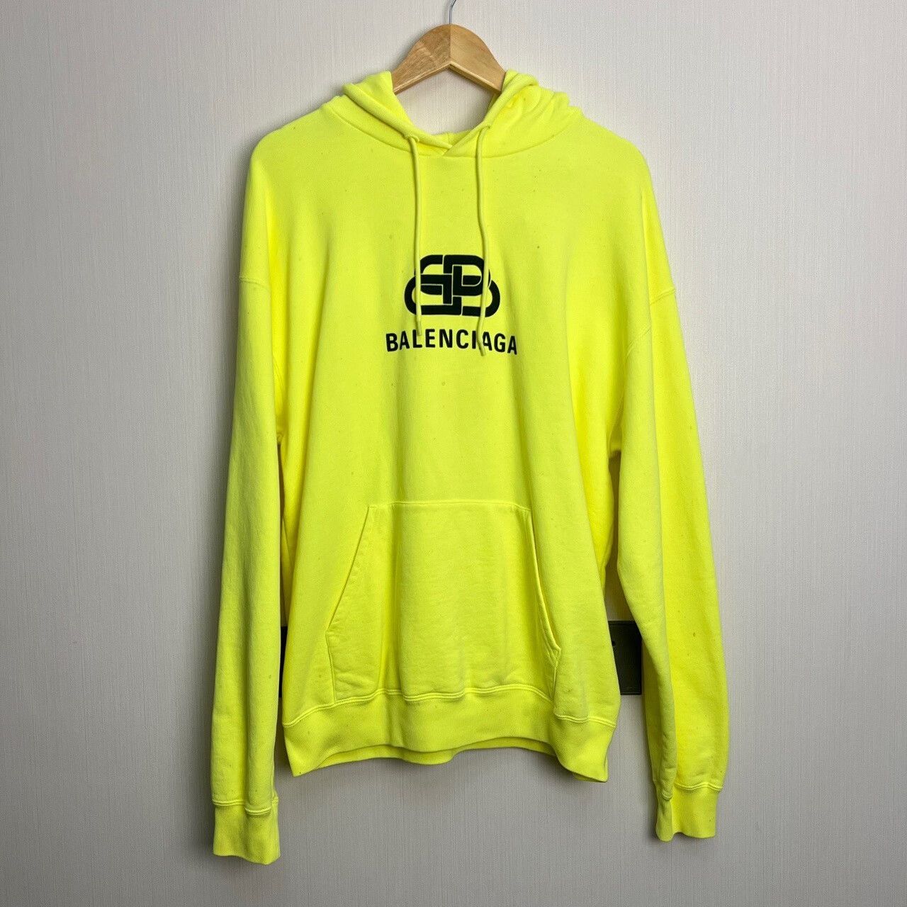 Balenciaga Balenciaga Neon Green Hoodie Size M Size US M / EU 48-50 / 2 - 1 Thumbnail