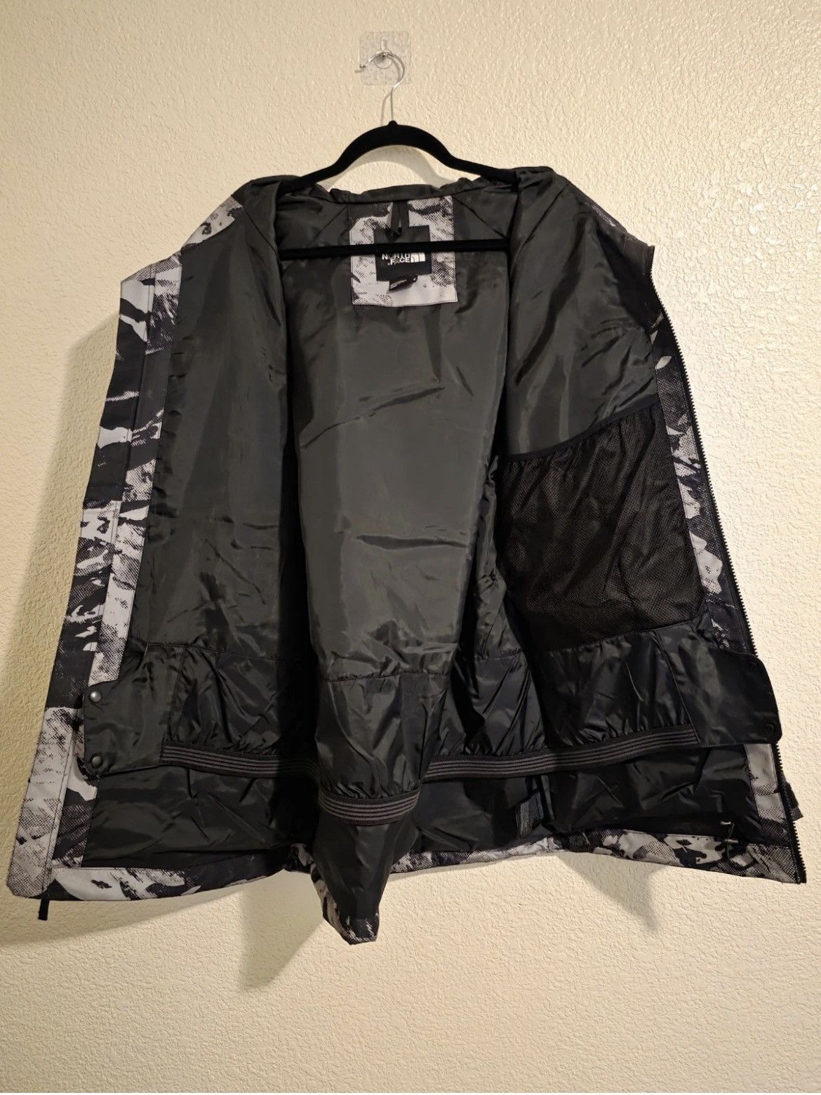 The North Face The North Face Balfron Jacket Black/Grey Mountainscape Print Size US M / EU 48-50 / 2 - 5 Thumbnail
