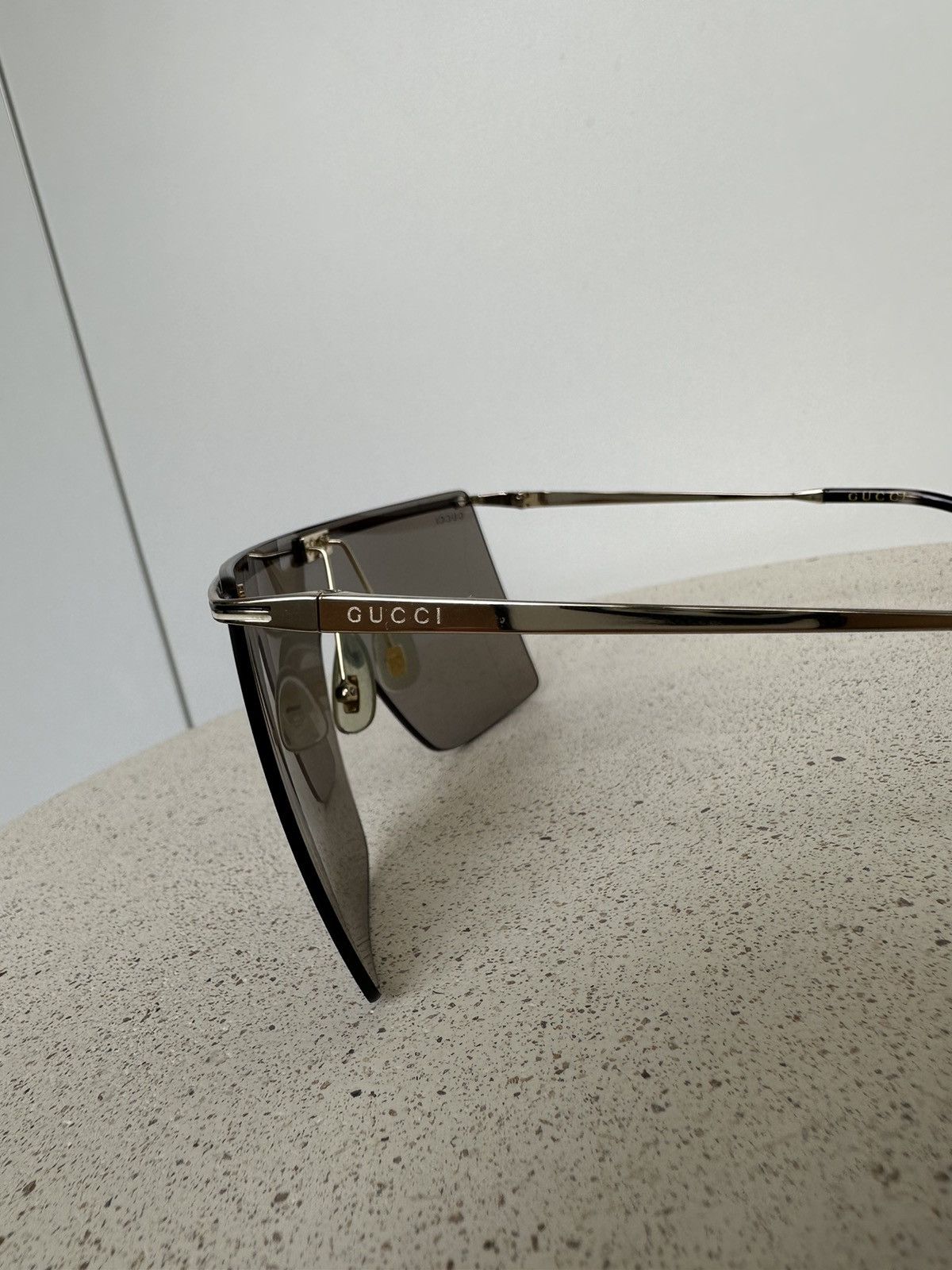 Gucci Gucci GG1086S 002 unisex shield sunglasses Size ONE SIZE - 8 Thumbnail