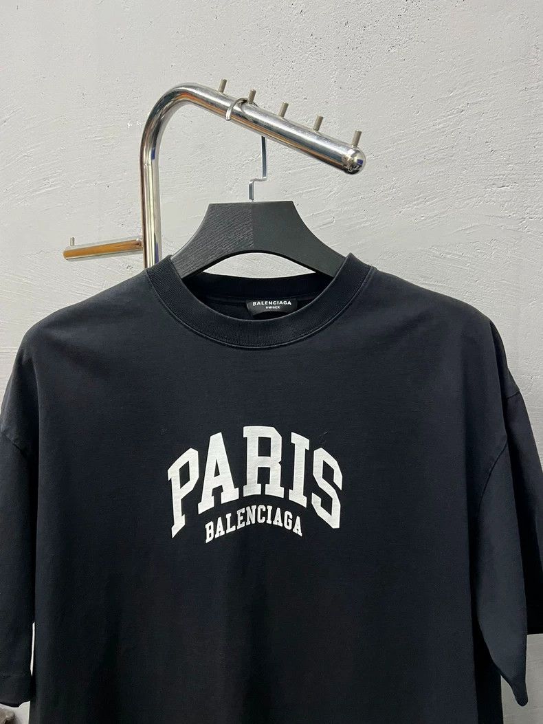 Balenciaga Balenciaga Short-sleeve paris black option Size US L / EU 52-54 / 3 - 3 Thumbnail