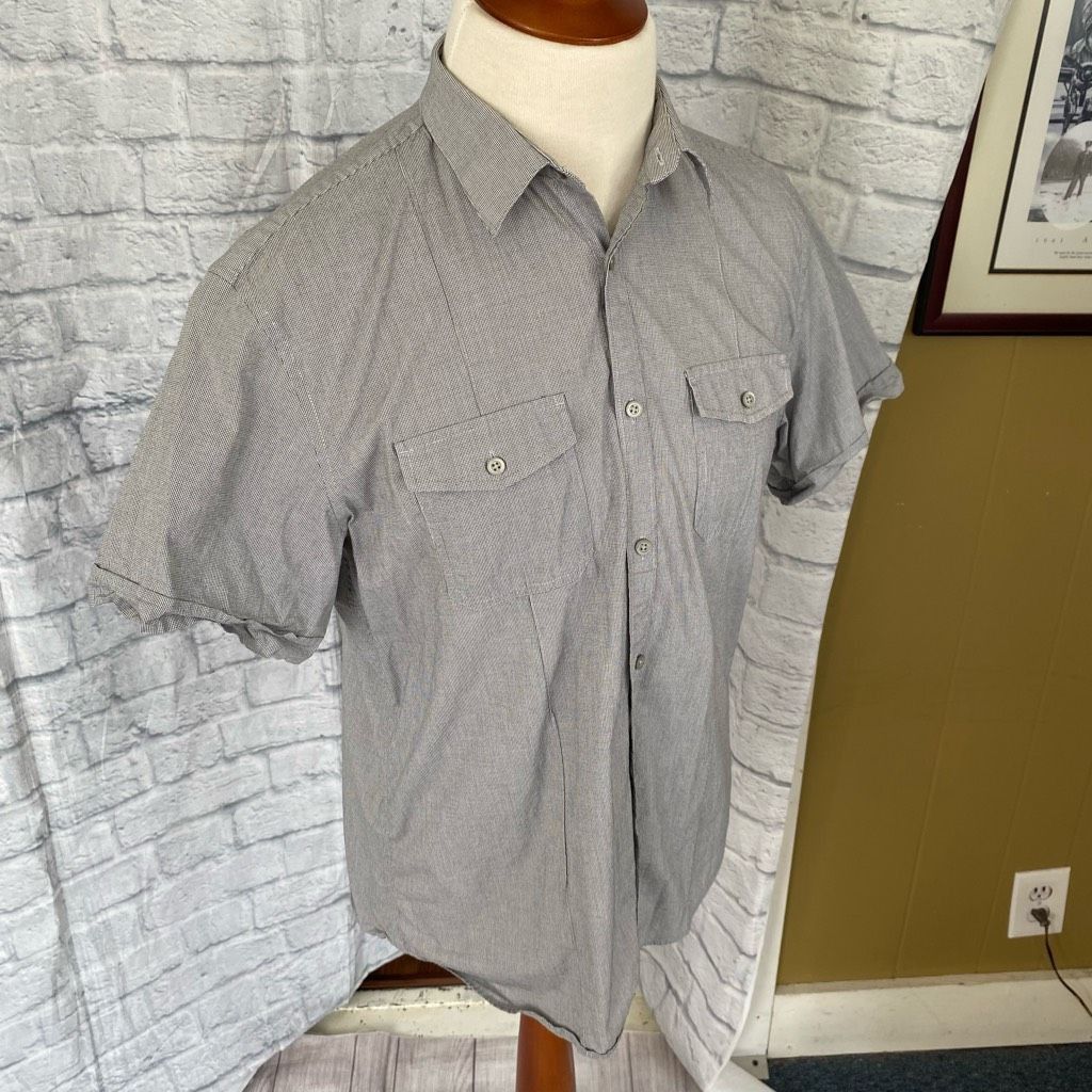 Banana Republic Banana Republic men XL button up short sleeve casual collar Size US XL / EU 56 / 4 - 3 Thumbnail