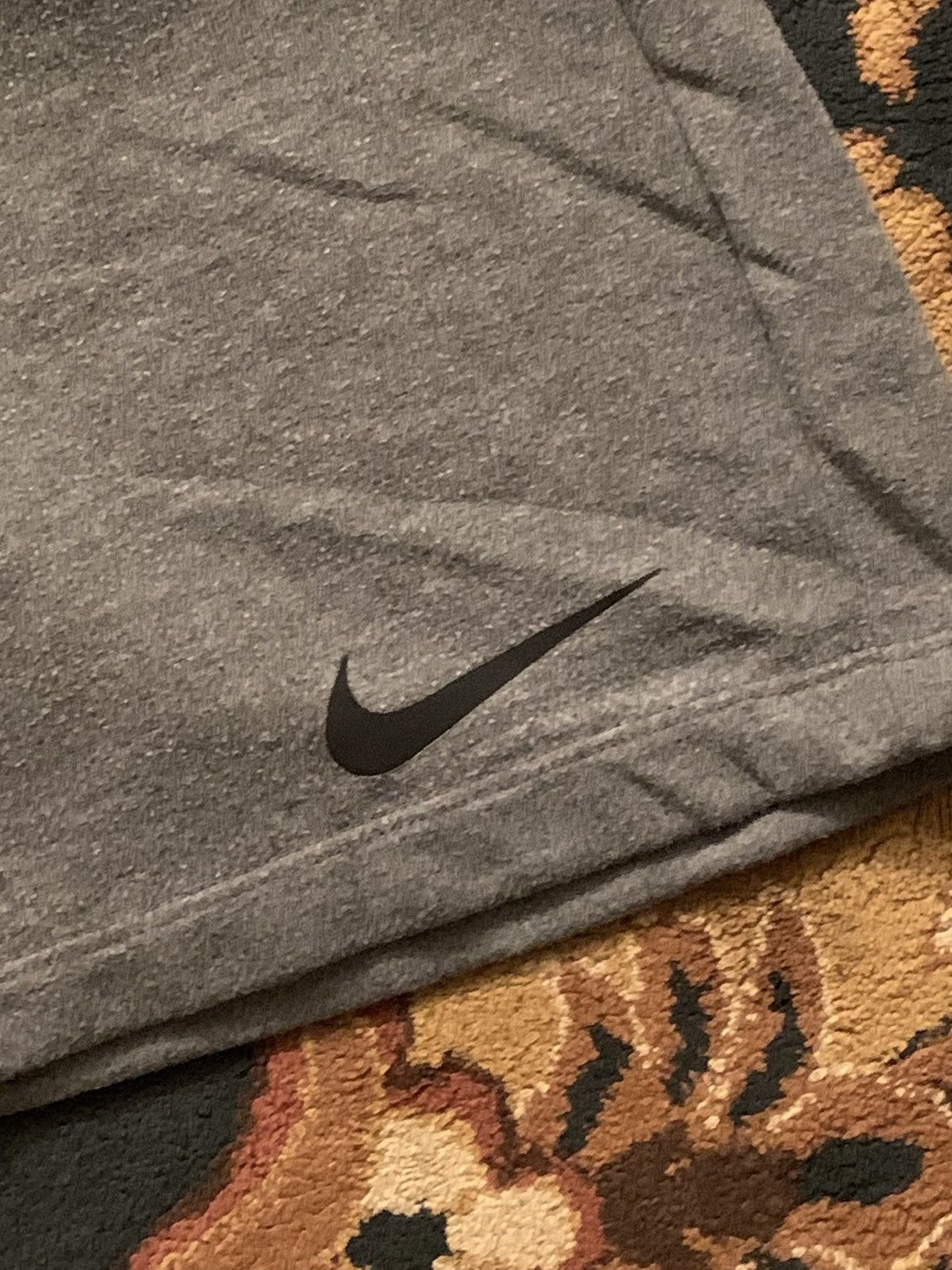 Nike Vintage Y2K Nike Dri-Fit Small Swoosh Grey Activewear Shorts Size US 30 / EU 46 - 2 Thumbnail