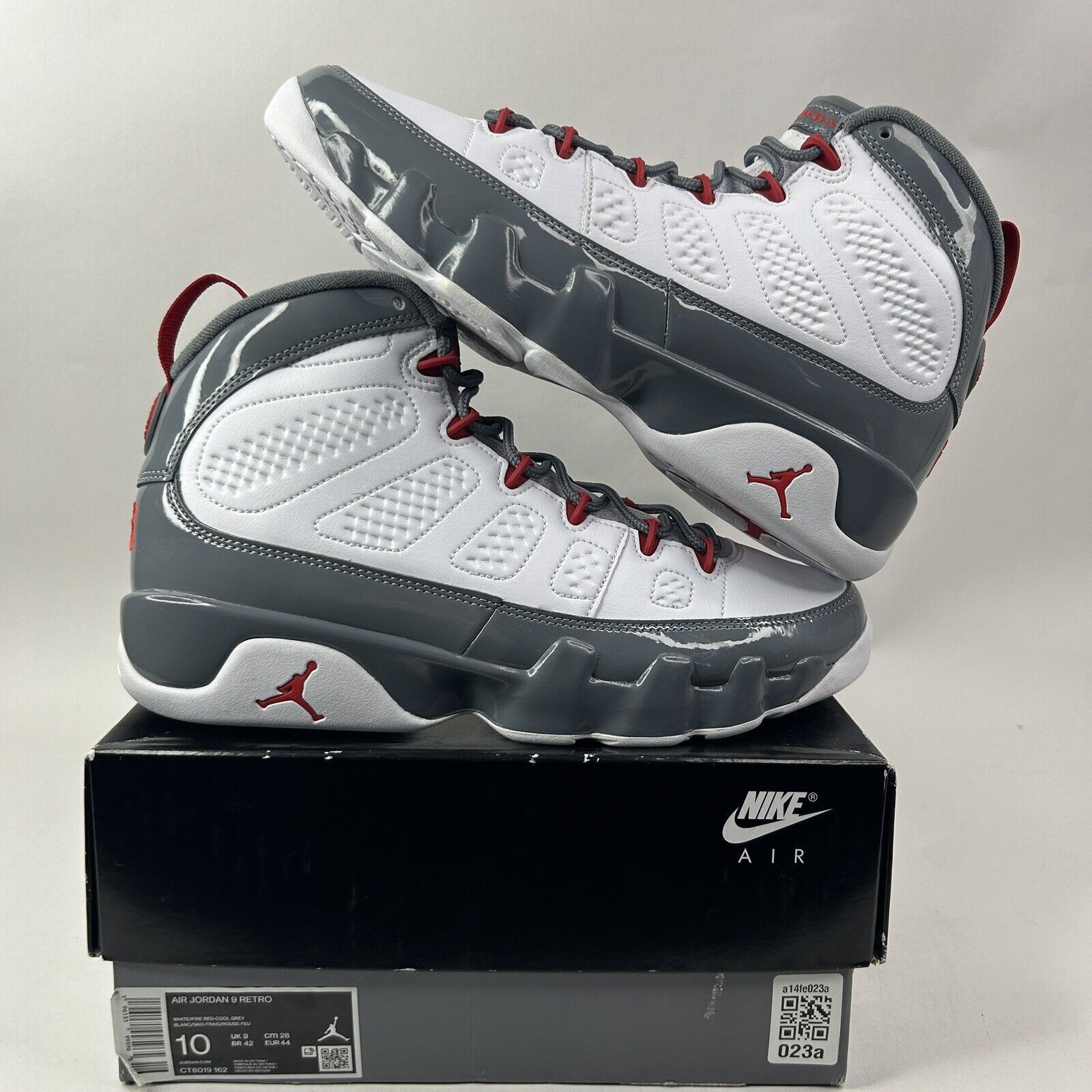 Nike Nike Air Jordan 9 Retro "Fire Red/Cool Grey” 2024 Size US 10 / EU 43 - 1 Thumbnail