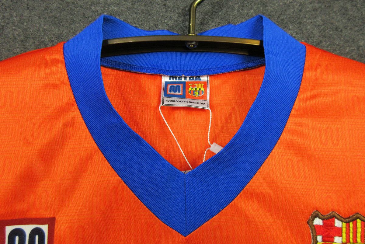 Adidas 1990-1992 Barcelona away Retro Football Shirt Size US L / EU 52-54 / 3 - 3 Thumbnail