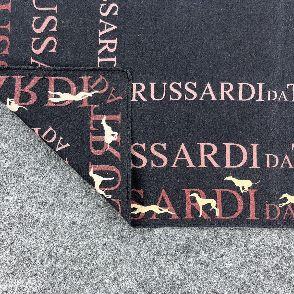 Trussardi × Vintage Trussardi Handkerchief / Bandana / Neckerchief B842 Size ONE SIZE - 6 Thumbnail