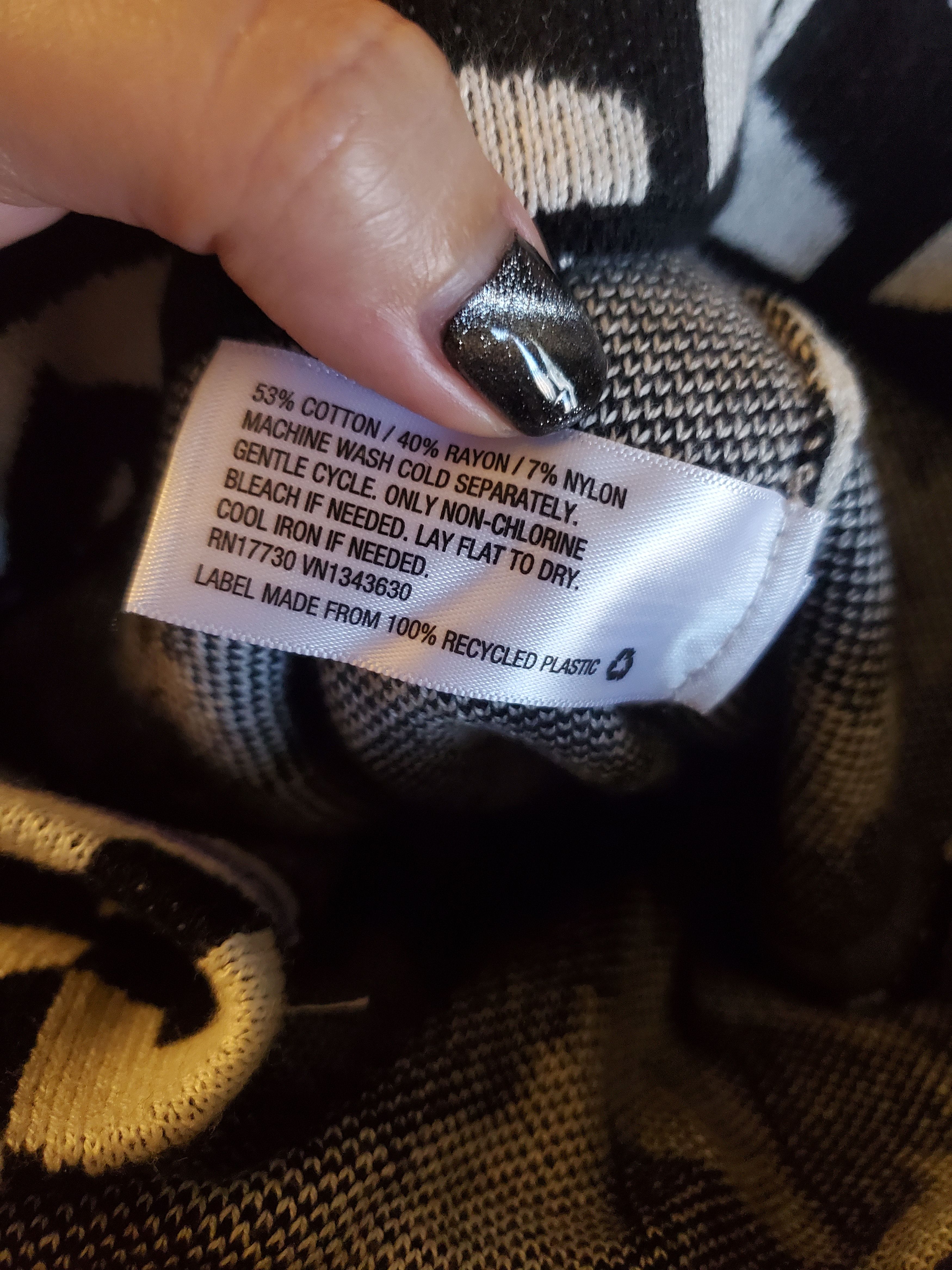 Other *NWOT* Plus Size B + W Geometric Knit Skirt (size 1x/2x) Size 38" / US 16 / IT 52 - 2 Thumbnail