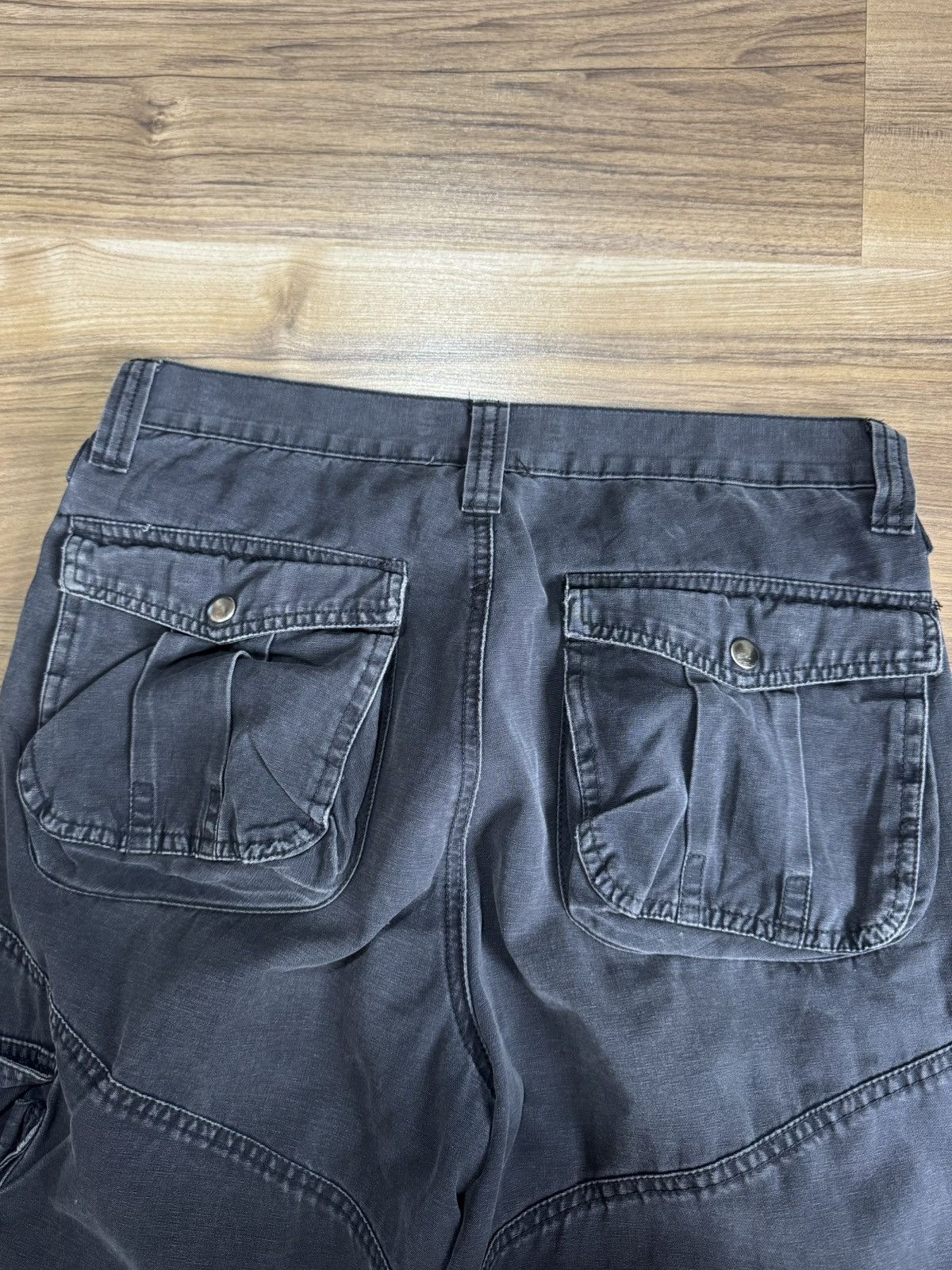 Japanese Brand Vintage Avant Garde Multi Pocket Grey Faded Pants Jeans Size US 31 - 14 Thumbnail