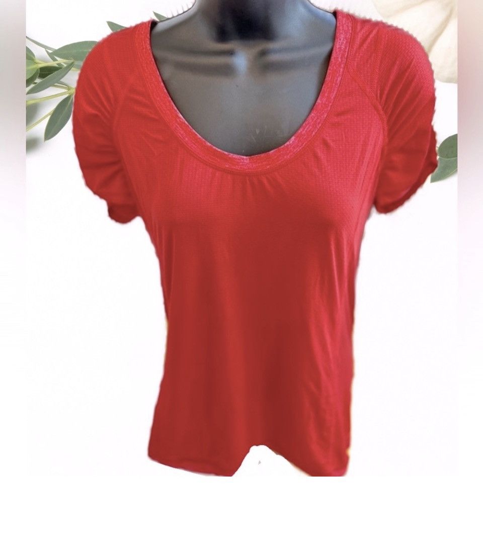 Lululemon Lululemon Run: Willpower Tech Short Sleeve Tee Top Red sz.6 Size S / US 4 / IT 40 - 3 Thumbnail