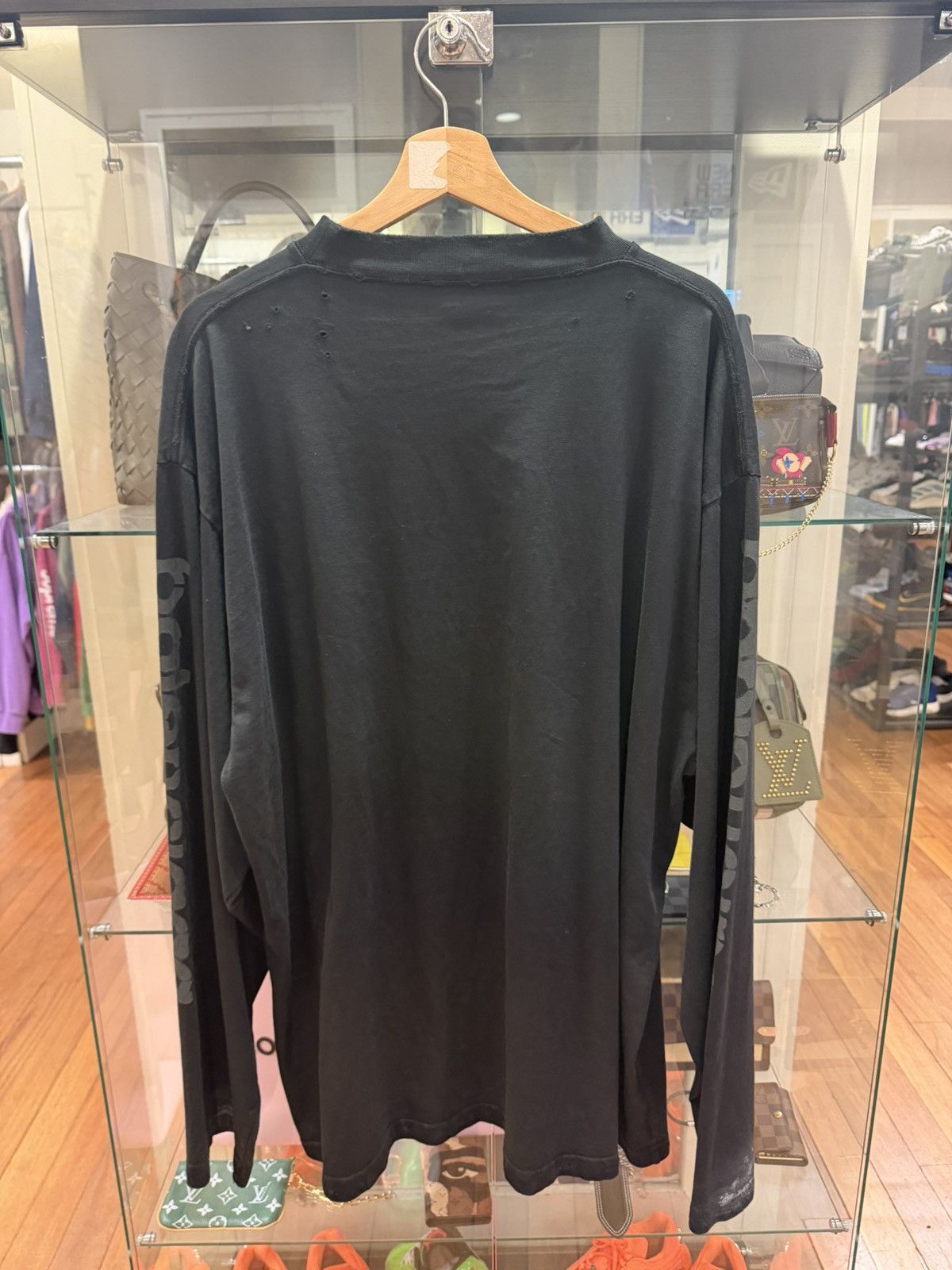 Balenciaga Balenciaga 3D Stencil Vintage LS Shirt - Black Size US XL / EU 56 / 4 - 2 Thumbnail