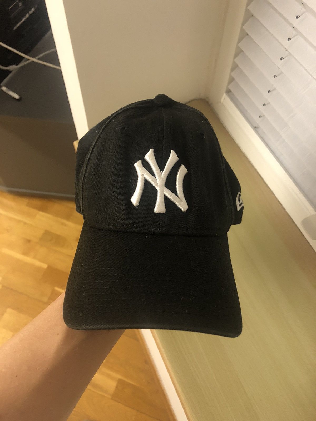 MLB × New Era × New York Yankees NEW YORK YANKEES MLB NEW ERA CLASSIC STRAPBACK HAT CAP Size ONE SIZE - 1 Thumbnail
