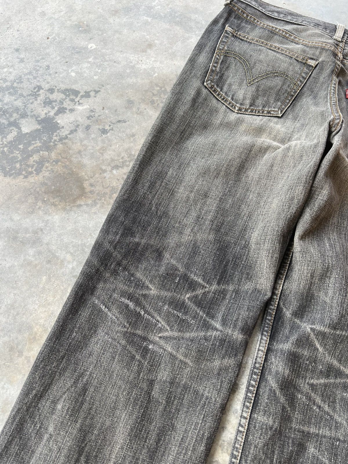 Levi's VINTAGE LEVIS 502 DISTRESS JEAN Size US 32 / EU 48 - 16 Thumbnail