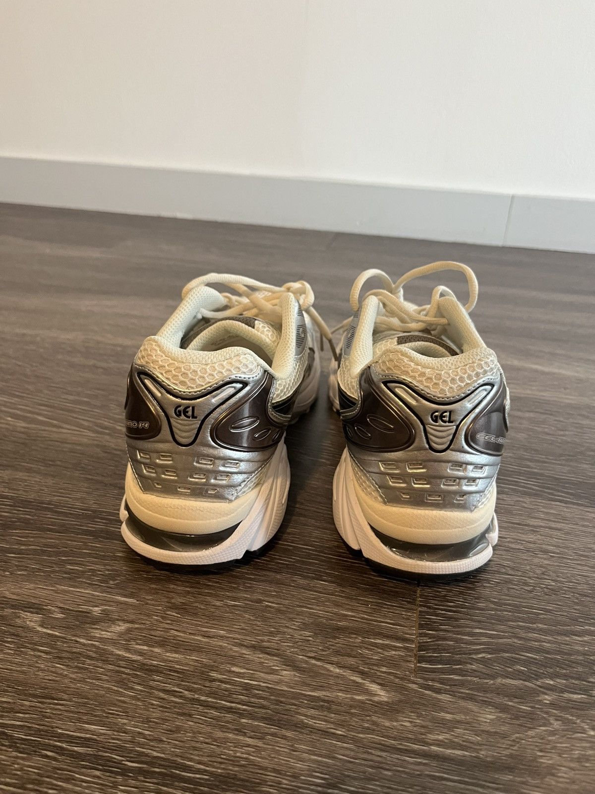 Asics Asics Plum Gel-Kayano 14 Cream/Black Size US 10.5 / EU 43-44 - 3 Thumbnail