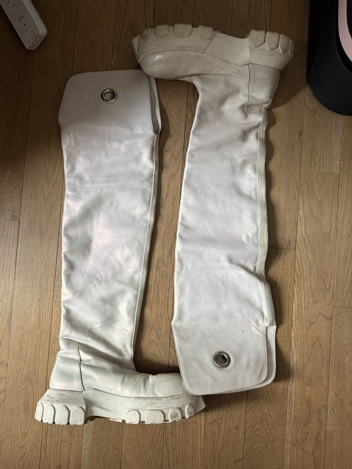 Rick Owens Rick Owens AW20 iridescent sample thigh high tractor boots Size US 8 / EU 41 - 1 Thumbnail
