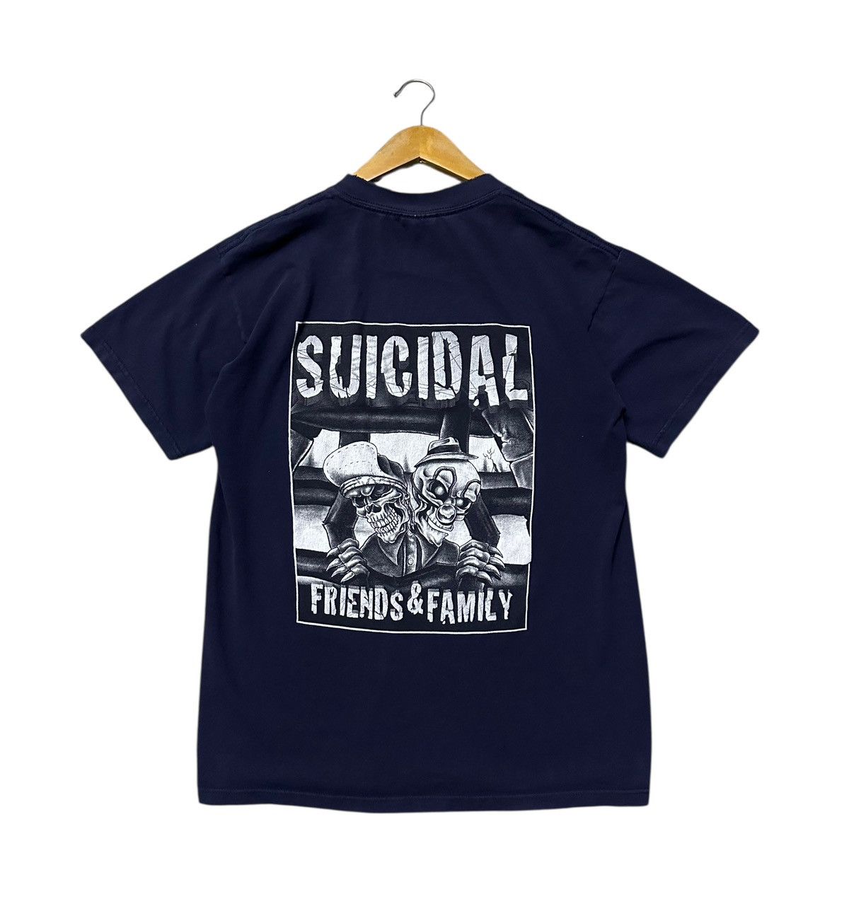 Vintage Suicidal tendencies friend & family backhit tshirt