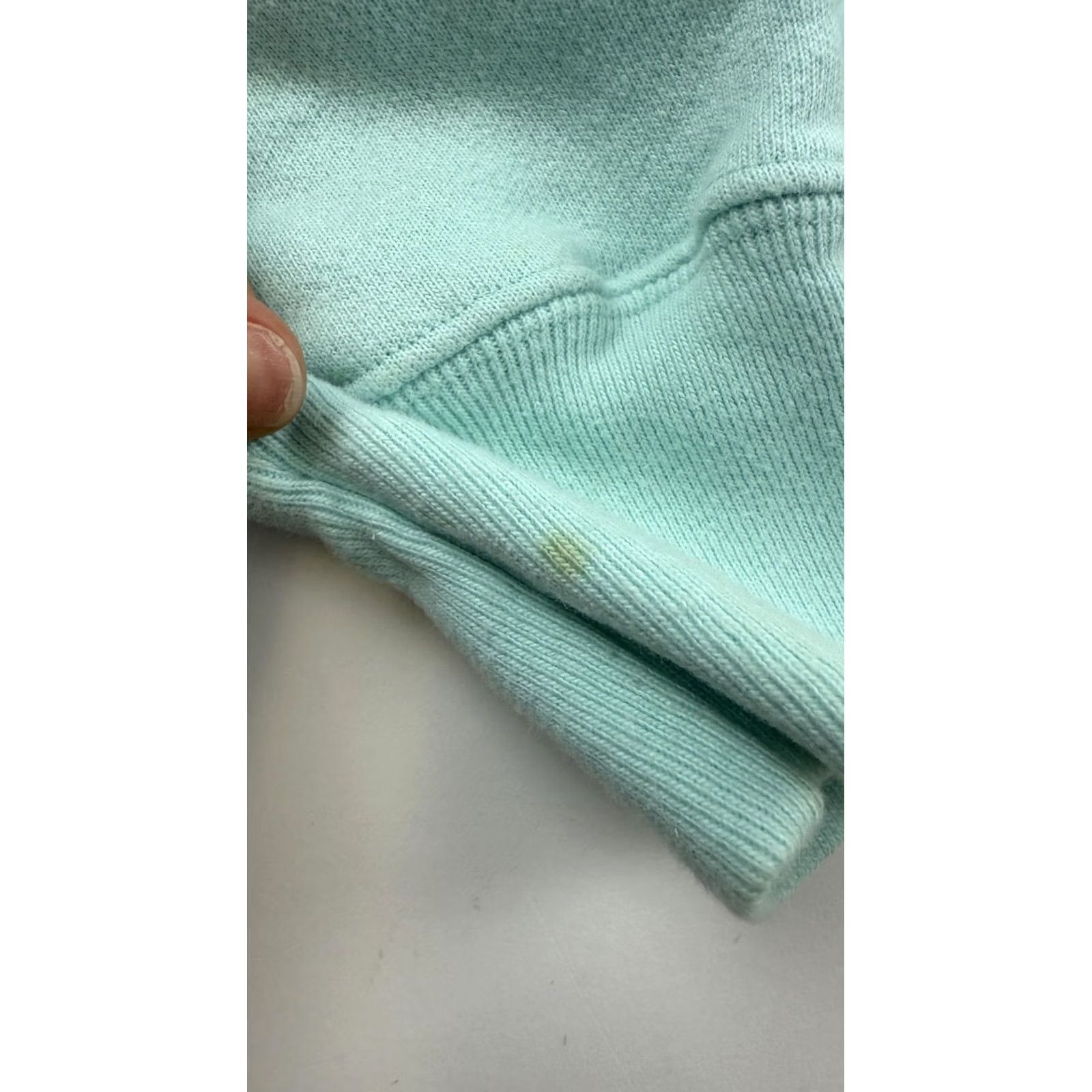 Champion Champion Reverse Weave Sweatshirt Womens Medium Crewneck Crop Pullover Size M / US 6-8 / IT 42-44 - 4 Thumbnail