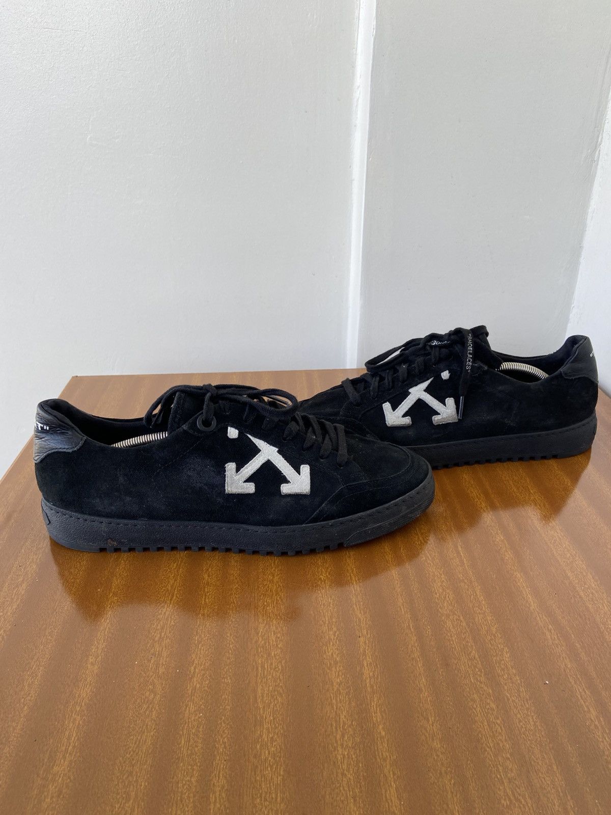 Off-White Off-white Size US 10 / EU 43 - 17 Thumbnail