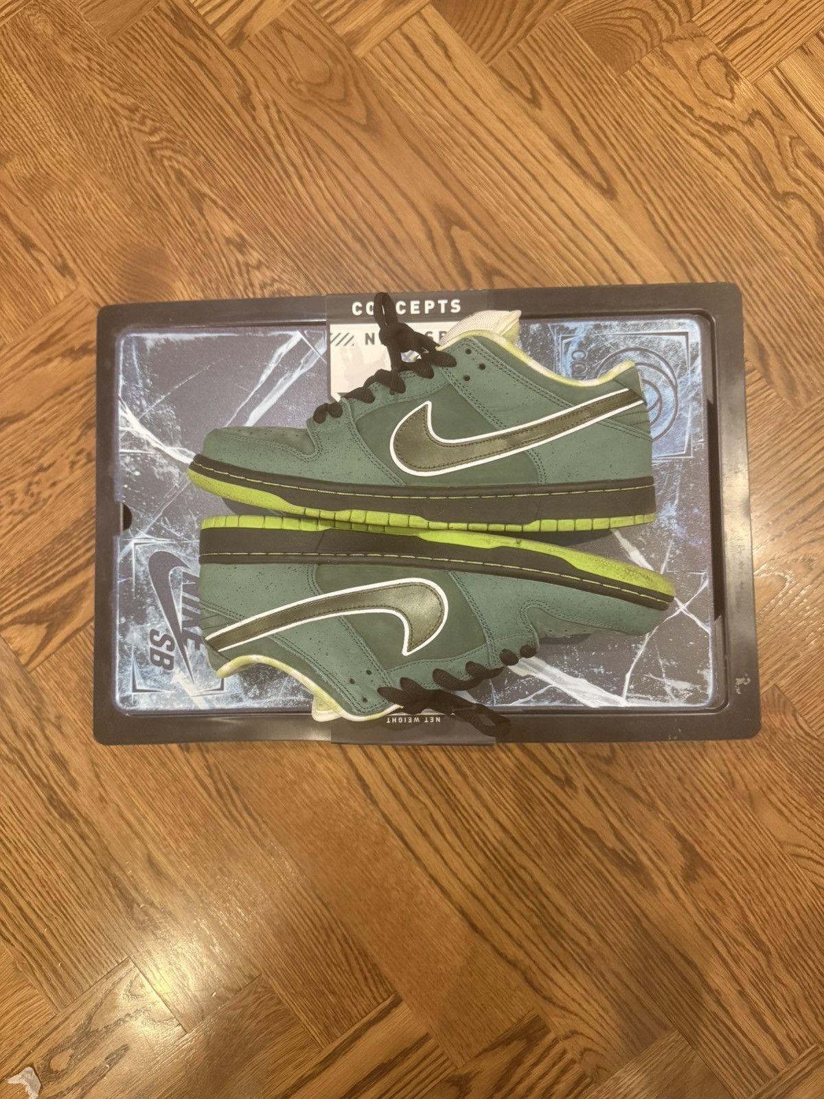 Concepts x Dunk Low SB 'Green Lobster' Special Box