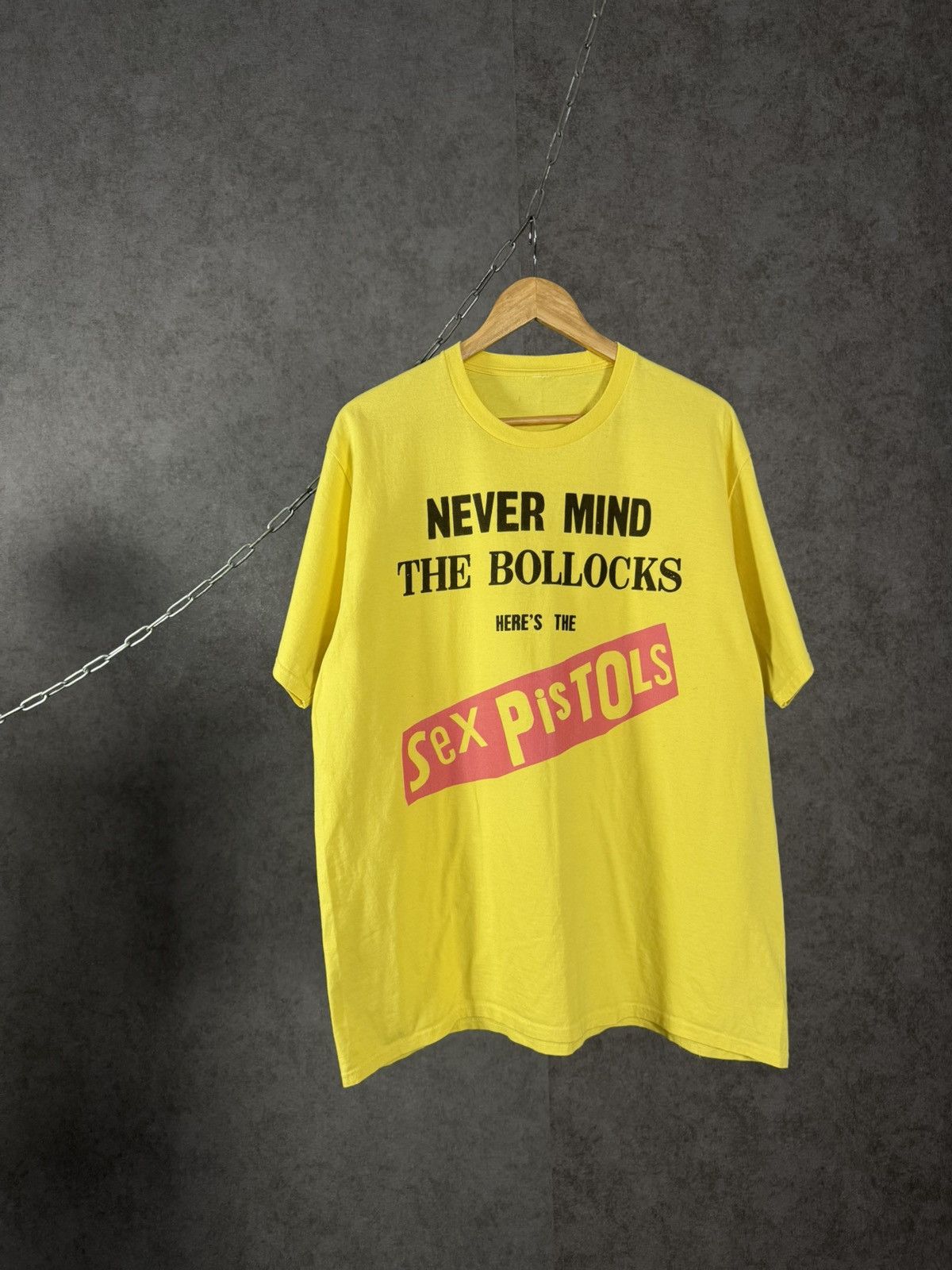 Band Tees Sex Pistols rock band tee Size US XL / EU 56 / 4 - 1 Thumbnail