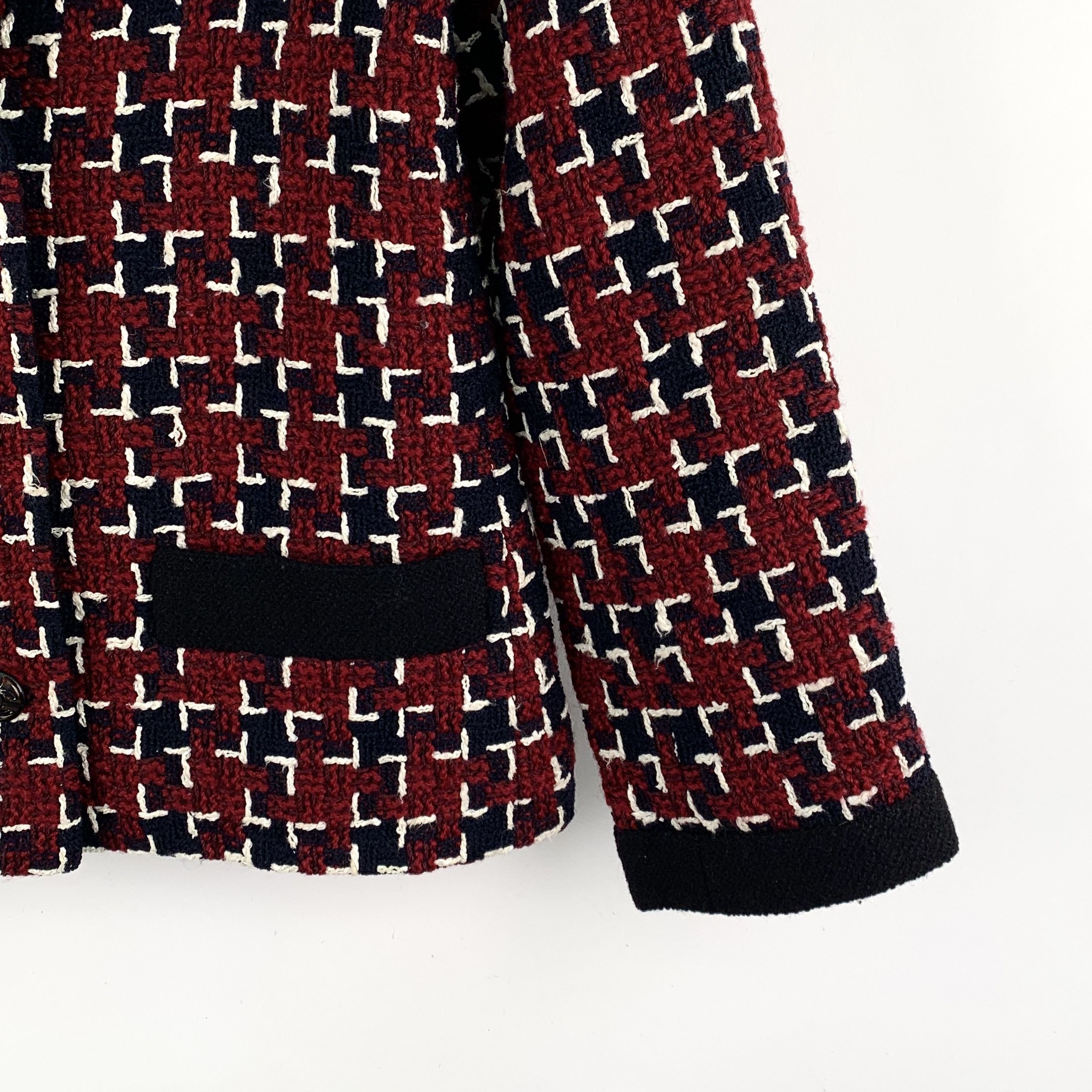 Chanel Chanel Wool Tweed Jacket Dark Red (36) Size S / US 4 / IT 40 - 4 Thumbnail