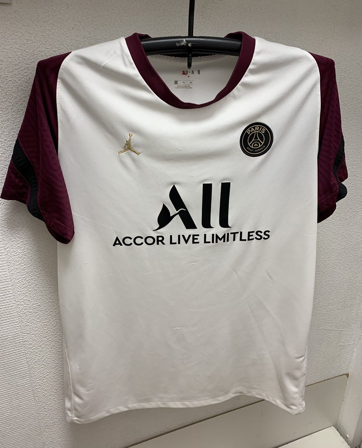 Jordan Brand Paris Saint Germain Jordan soccer jersey Xl Accor live PSG Size US XL / EU 56 / 4 - 1 Thumbnail