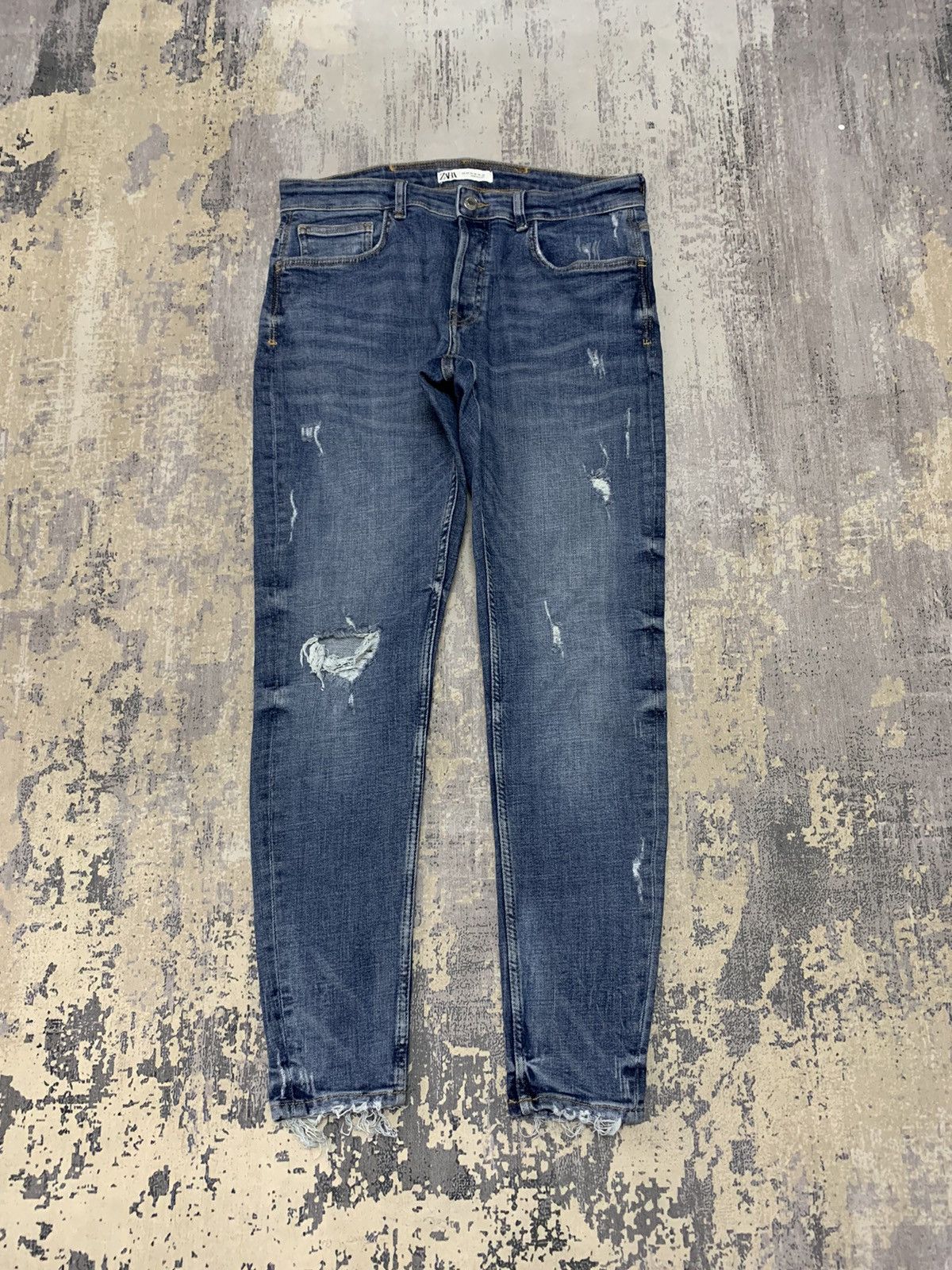 Designer × Jean × Zara Zara Thrasher Skinny-Fit Distressed Jeans 34x30 Size US 34 / EU 50 - 1 Thumbnail