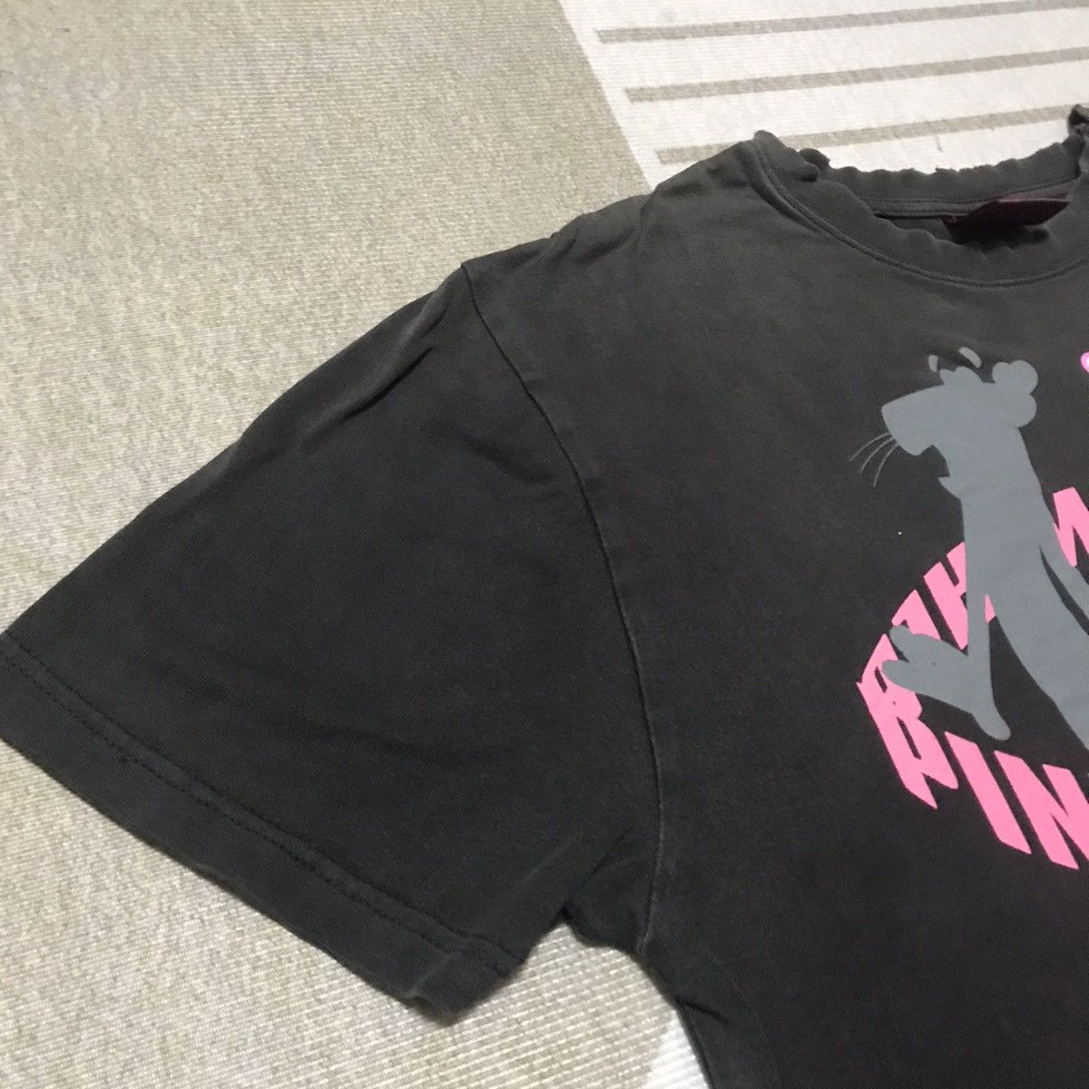 Cartoon Network PINK PANTHER CARTOON MOVIE RARE TEE Size US M / EU 48-50 / 2 - 5 Thumbnail