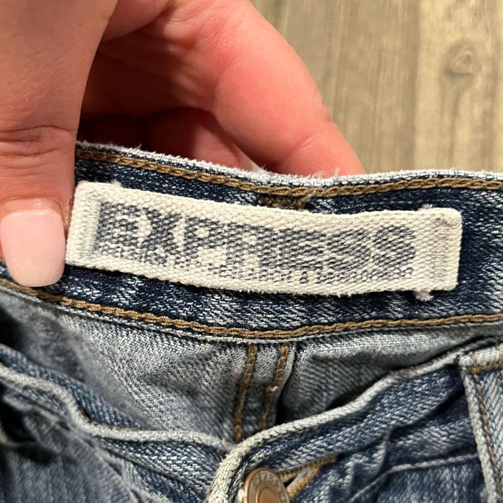 Express Y2K Express Low Rise Flare Jeans Raw Hem Denim Medium 11/12L Size 34" / US 12 / IT 48 - 6 Thumbnail