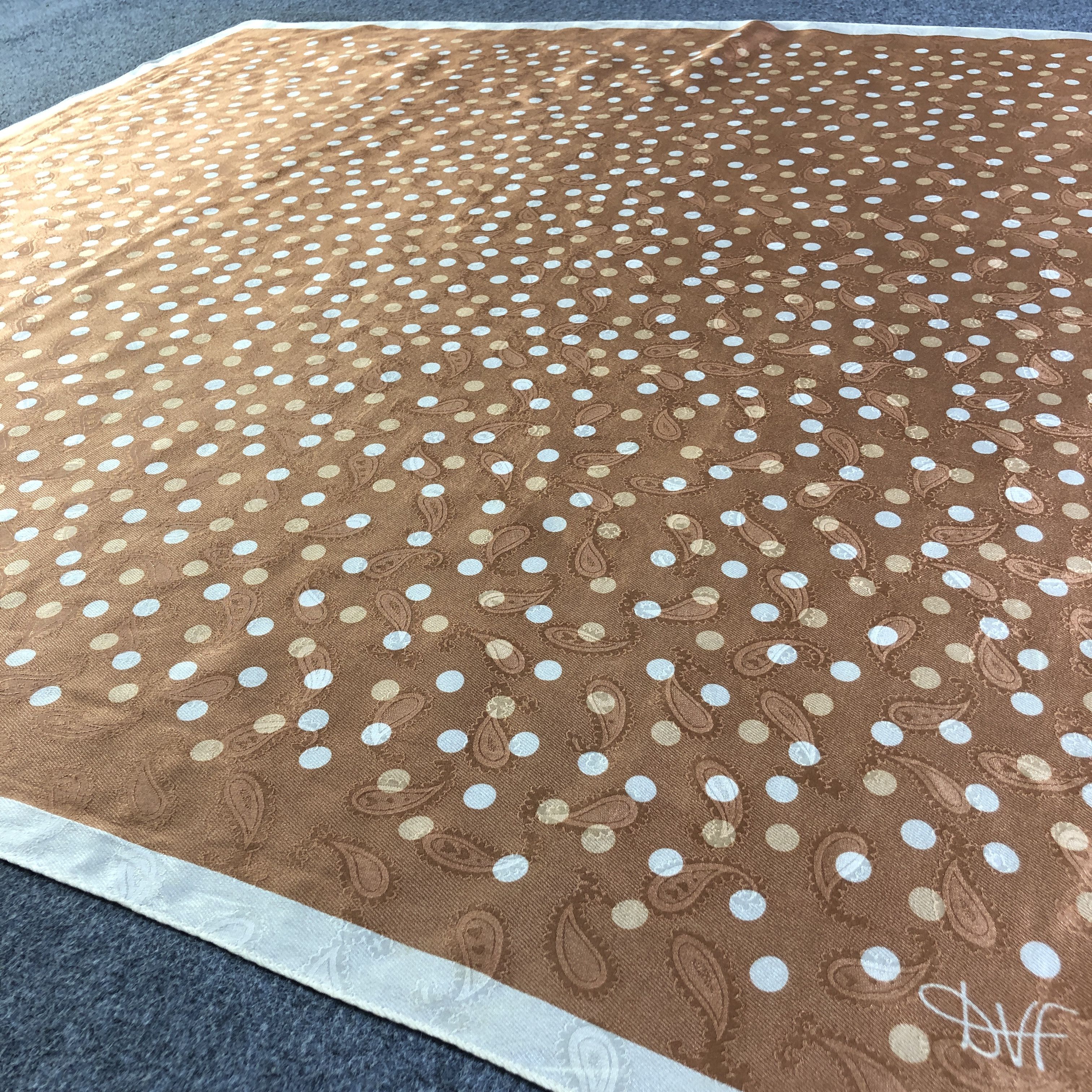 Diane von Furstenberg Diane von Furstenberg Paisley Polkadots Silk Scarf M979 Size ONE SIZE - 3 Thumbnail
