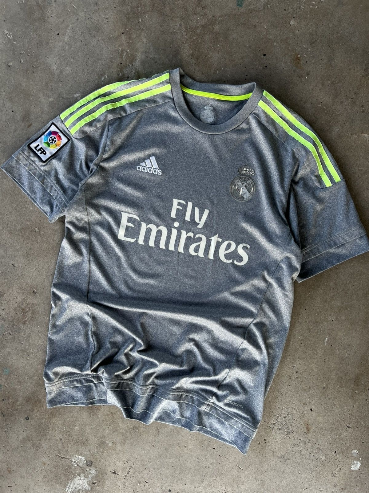 Adidas Vintage Adidas Real Madrid Galactico Soccer Futbol Jersey Size US L / EU 52-54 / 3 - 1 Thumbnail
