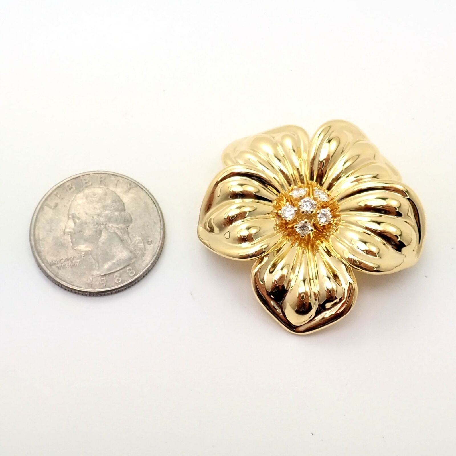Van Cleef & Arpels Diamond 18k Yellow Gold Magnolia Flower Pin Brooch Size ONE SIZE - 5 Thumbnail