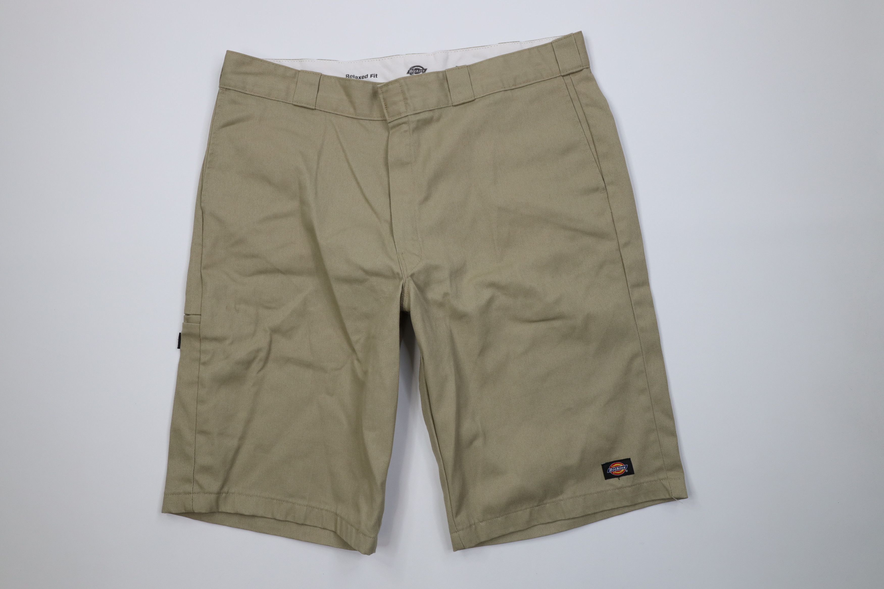 Dickies Vintage Y2K Dickies Relaxed Fit Workwear Shorts Beige Size US 40 / EU 56 - 1 Thumbnail