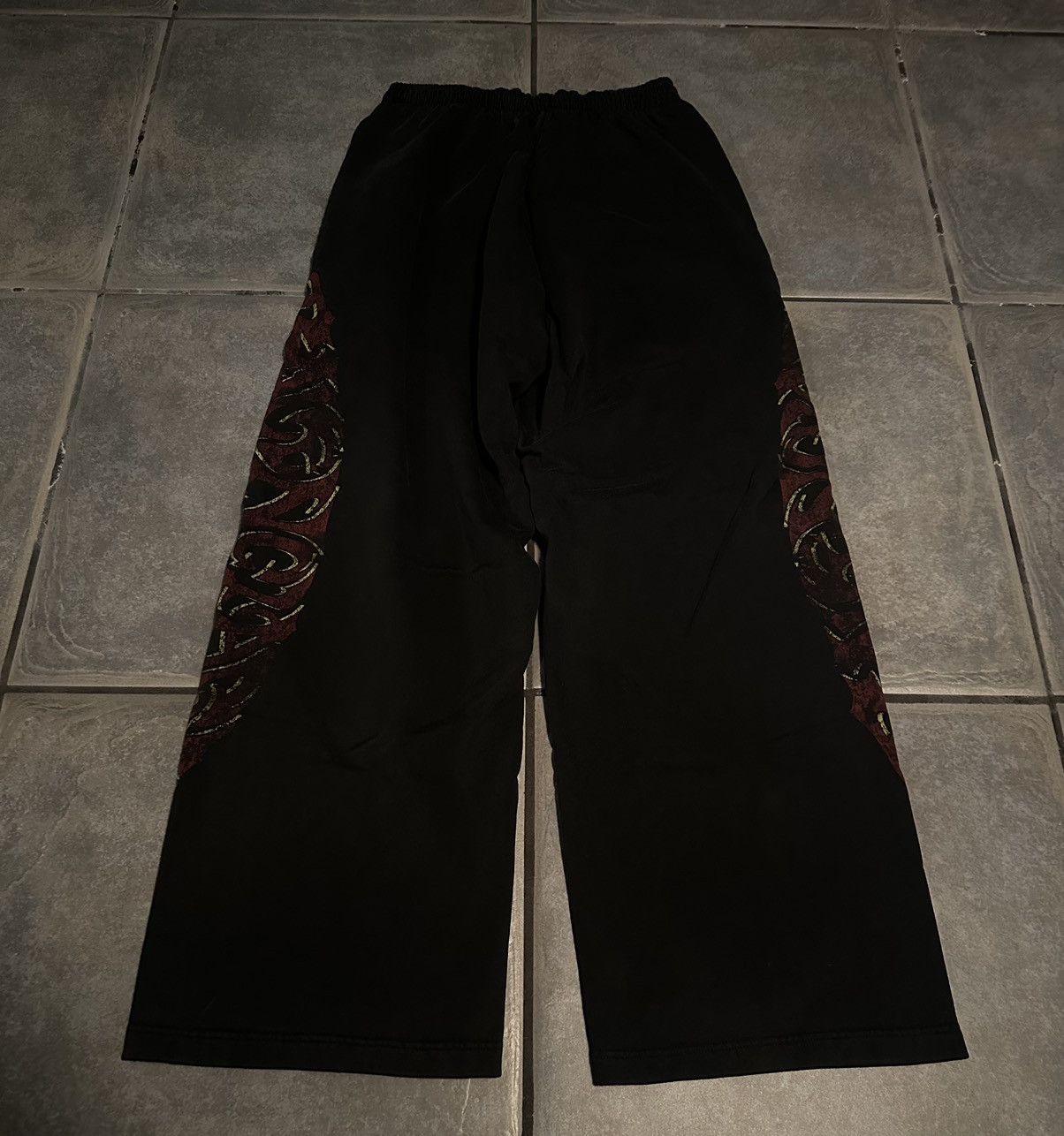Balenciaga Balenciaga Off Shore sweatpants Size US 34 / EU 50 - 2 Thumbnail