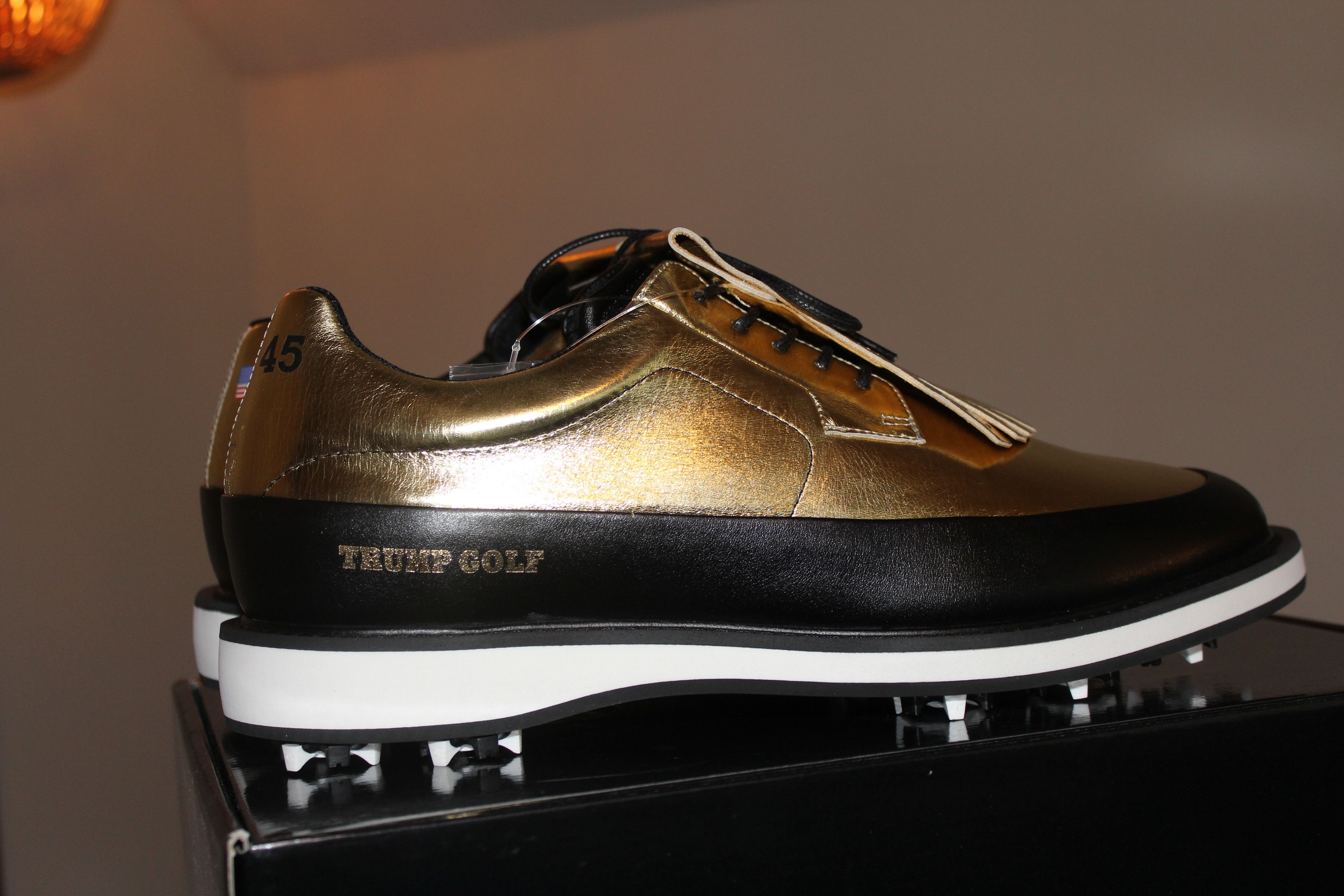 Donald Trump Donald Trump Presidential Gold GOLF Shoes Men Size 11 Size US 11 / EU 44 - 4 Thumbnail