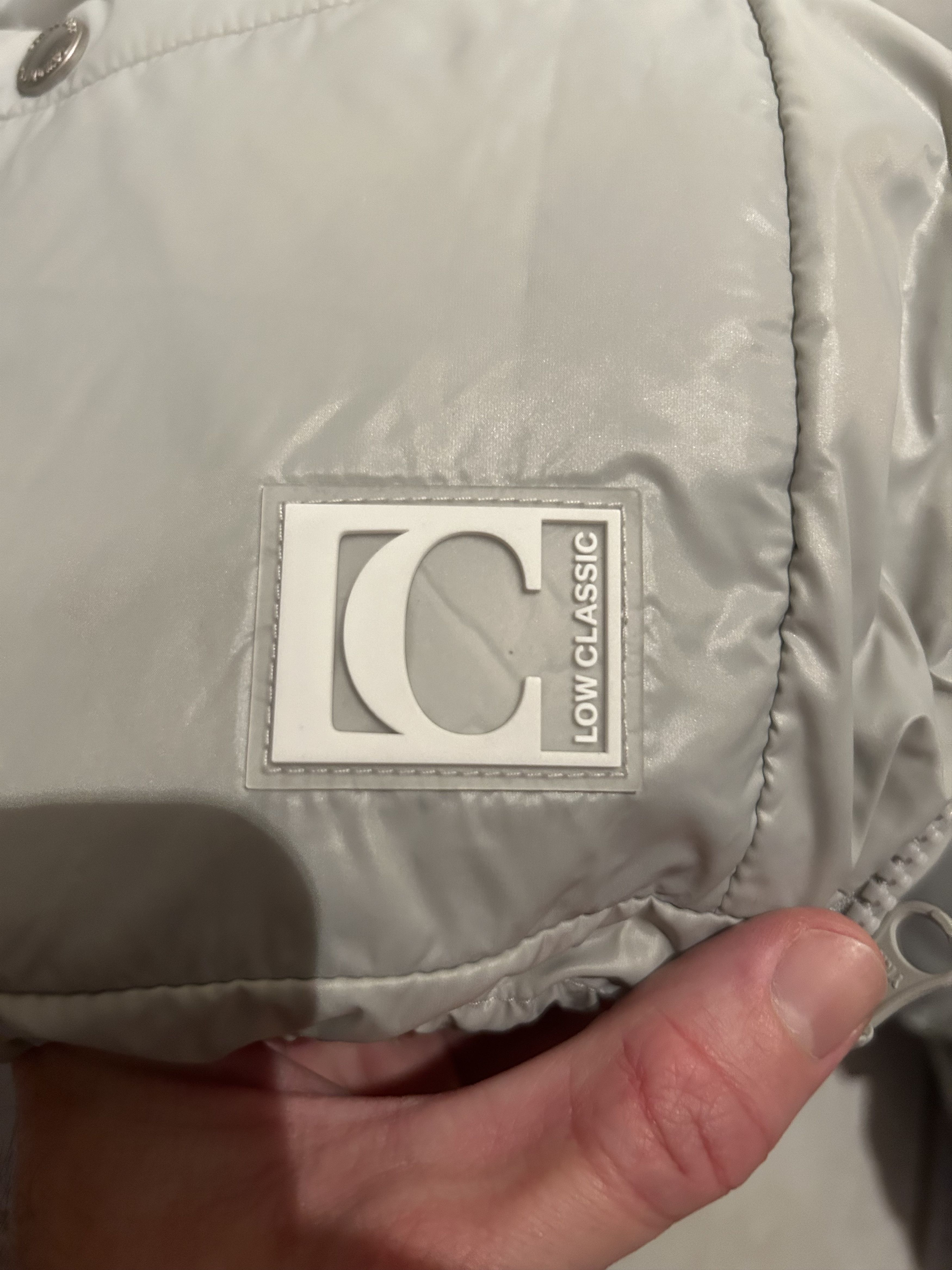 Low Classic down jacket