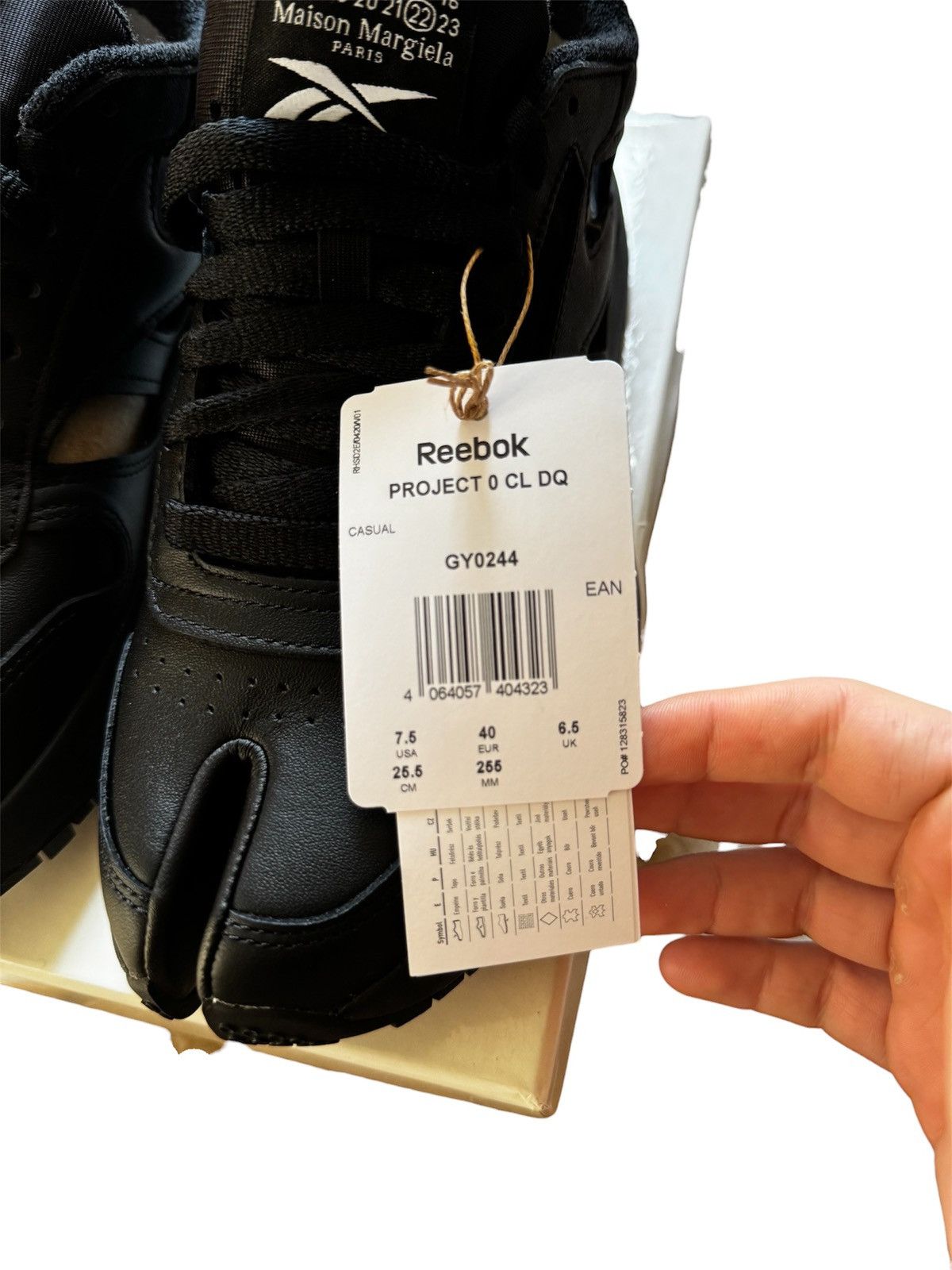 Maison Margiela × Reebok Maison margiela x reebok tabi Size US 9 / IT 39 - 5 Thumbnail