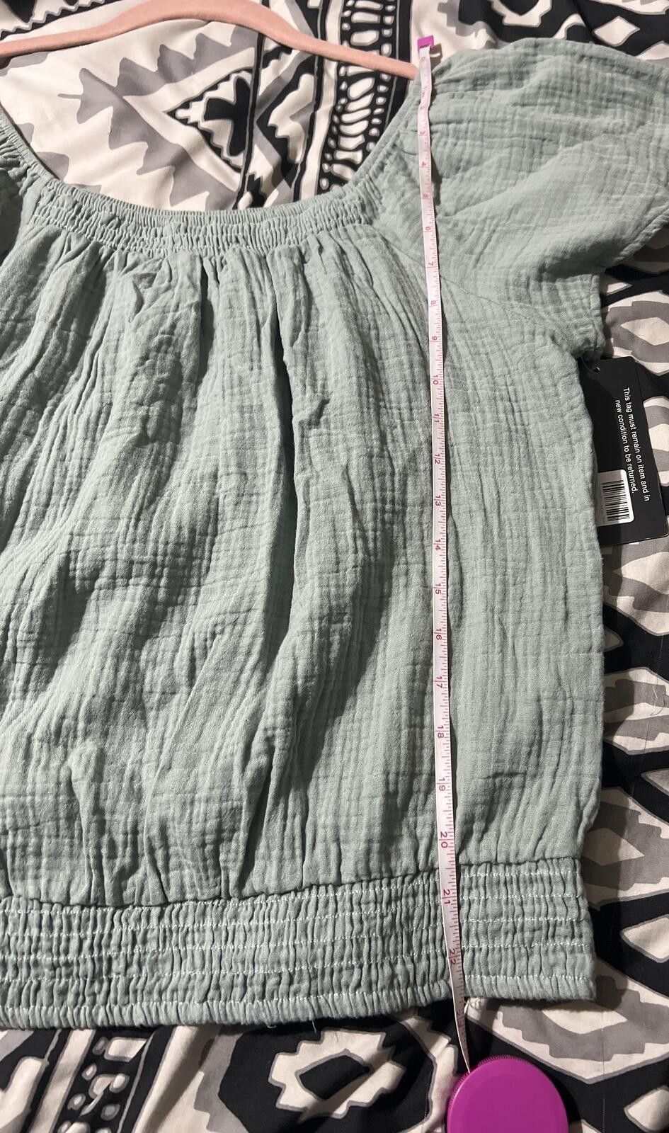 Other Olivia Grace Puff Sleeve Smocked Hem Top in Sage Green L Size L / US 10 / IT 46 - 8 Thumbnail