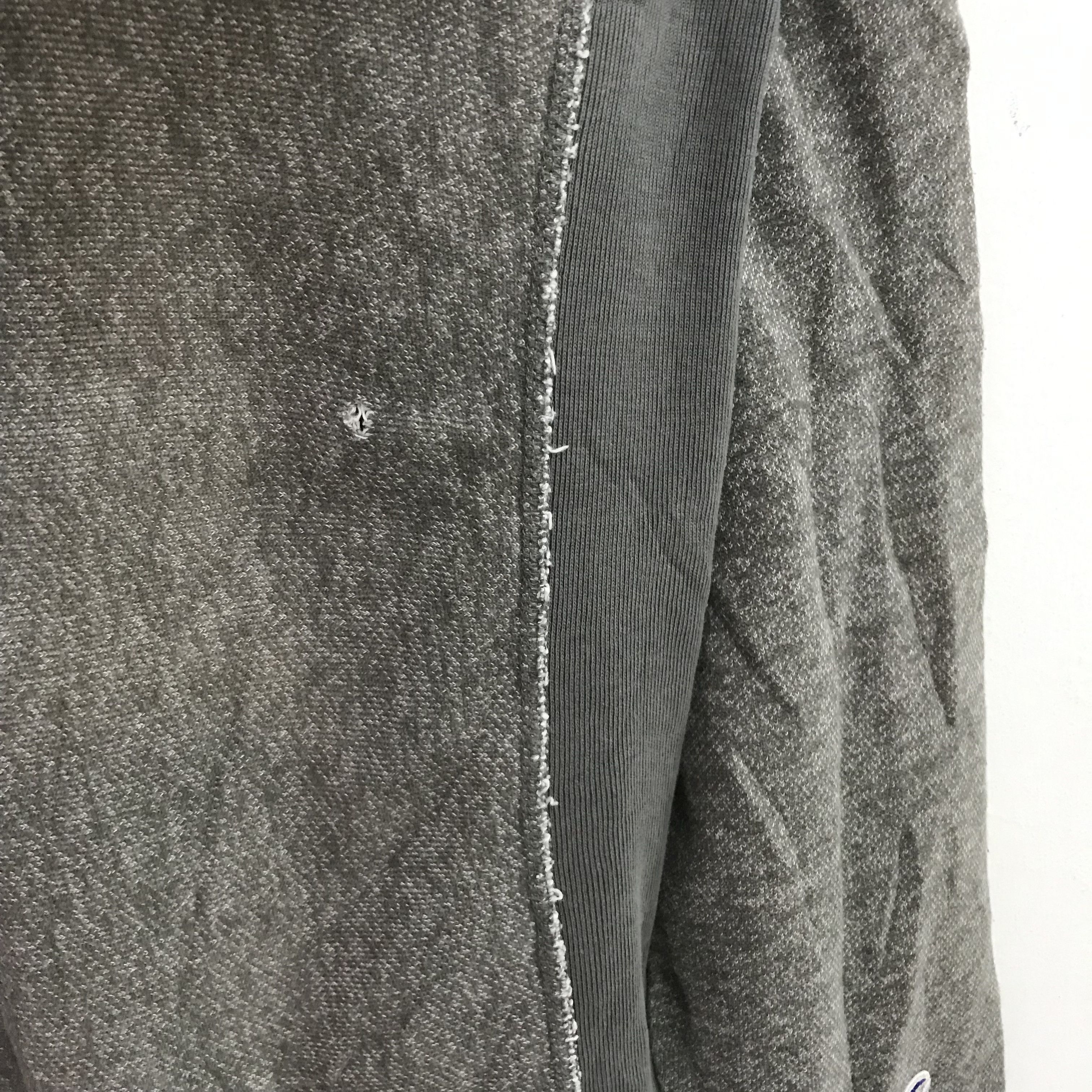 Champion Vintage Champion Grey Sweatshirt Small Champion - 191 Size US L / EU 52-54 / 3 - 6 Thumbnail