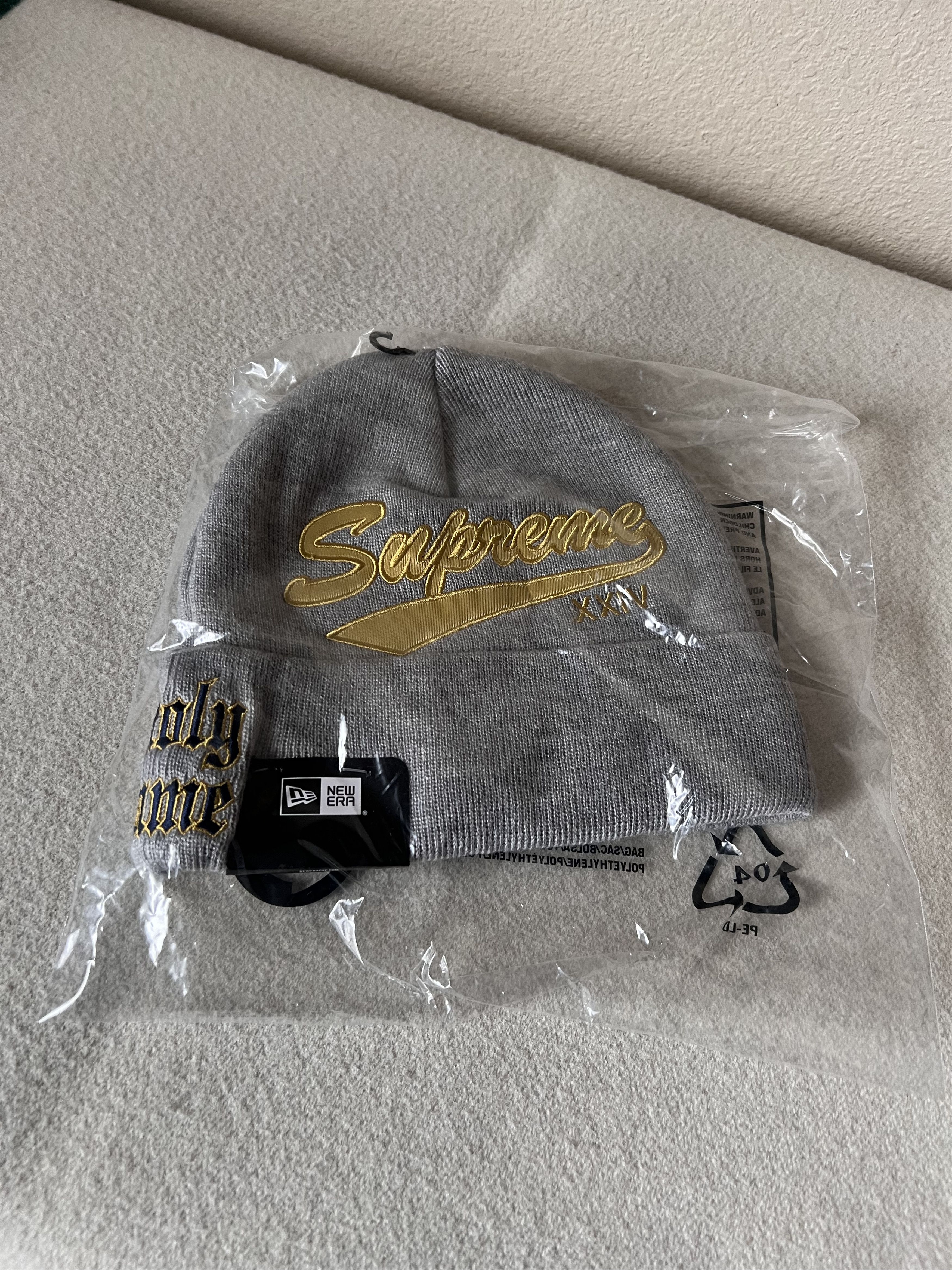 New Era × Supreme Supreme New Era Salvation Beanie in Gray Size ONE SIZE - 2 Thumbnail