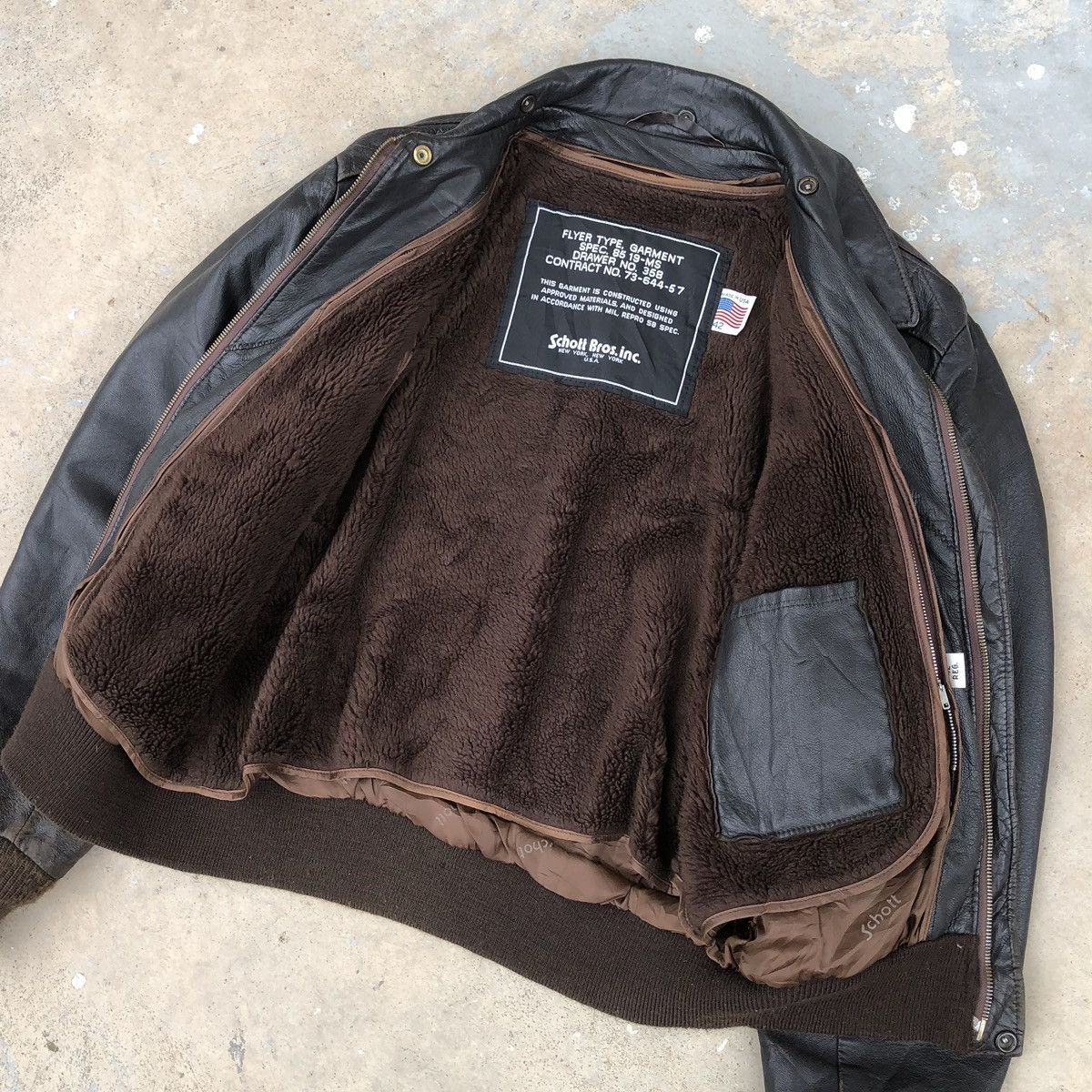 Schott VTG Schott Bros Leather Bomber flight Jacket Type 85 19-MS Size US M / EU 48-50 / 2 - 7 Thumbnail