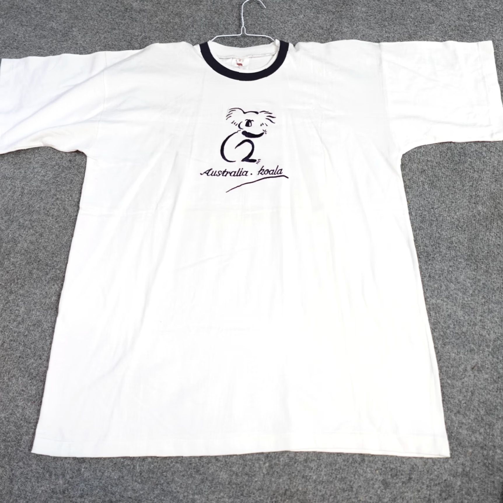 Vintage VINTAGE Australia Koala Shirt XL White Embroidered Mens Size US XL / EU 56 / 4 - 2 Thumbnail